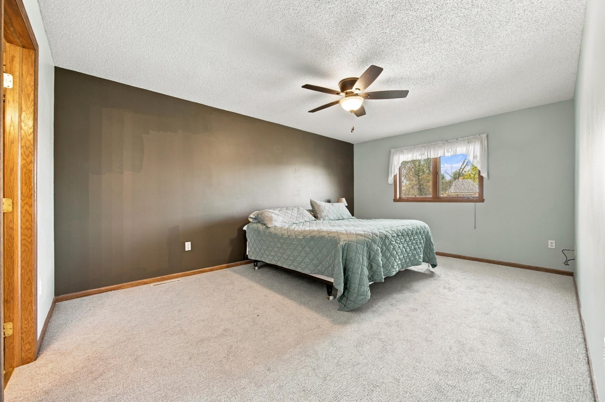 1993 single family home for sale at 816 9th Avenue NE in Dilworth, MN — 5 bed, 3 bath (photo 14 of 30)