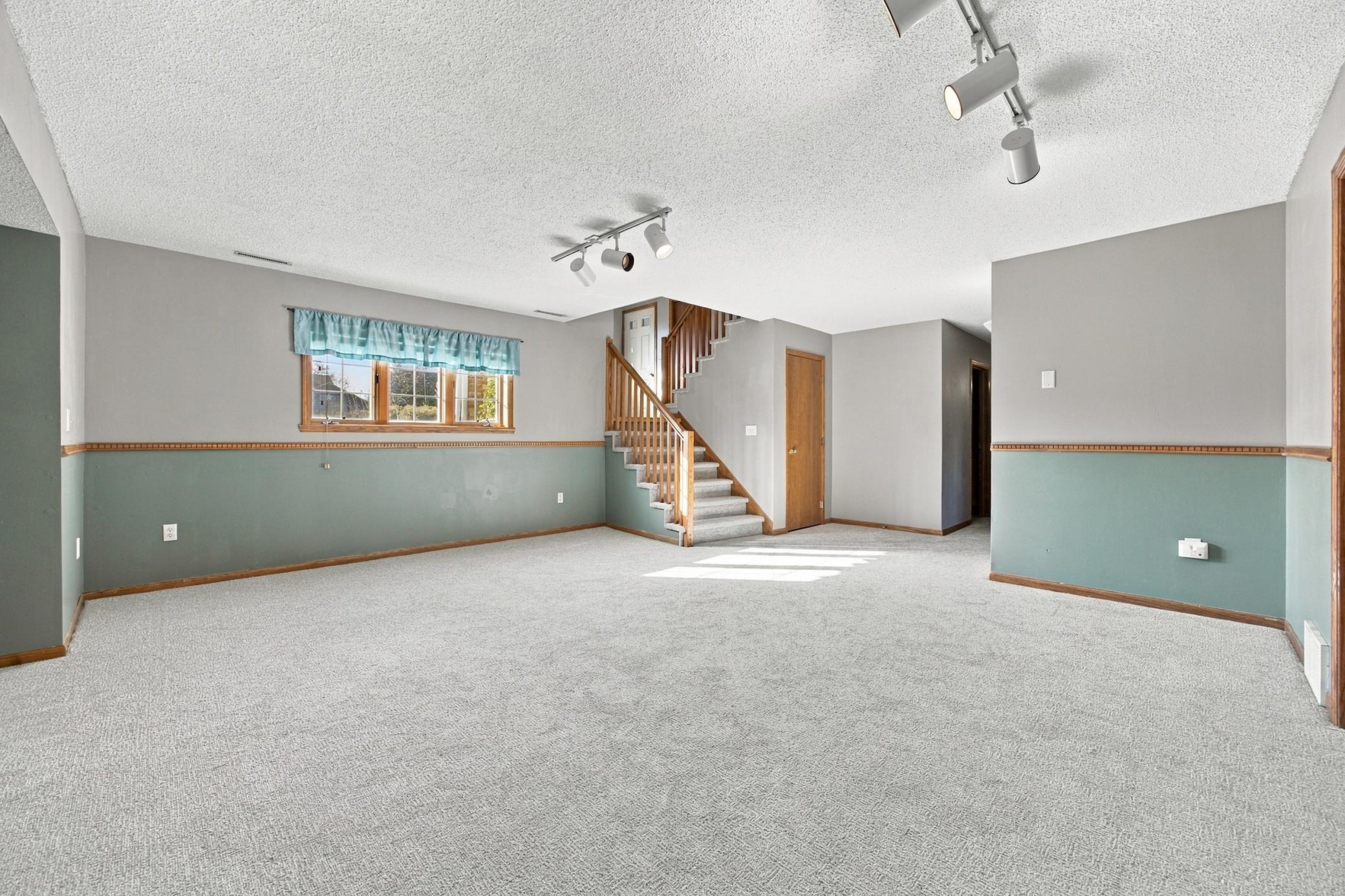 1993 single family home for sale at 816 9th Avenue NE in Dilworth, MN — 5 bed, 3 bath (photo 18 of 30)