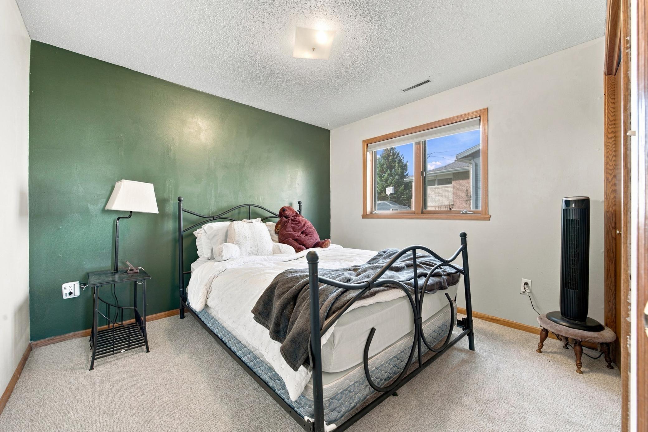 1993 single family home for sale at 816 9th Avenue NE in Dilworth, MN — 5 bed, 3 bath (photo 23 of 30)