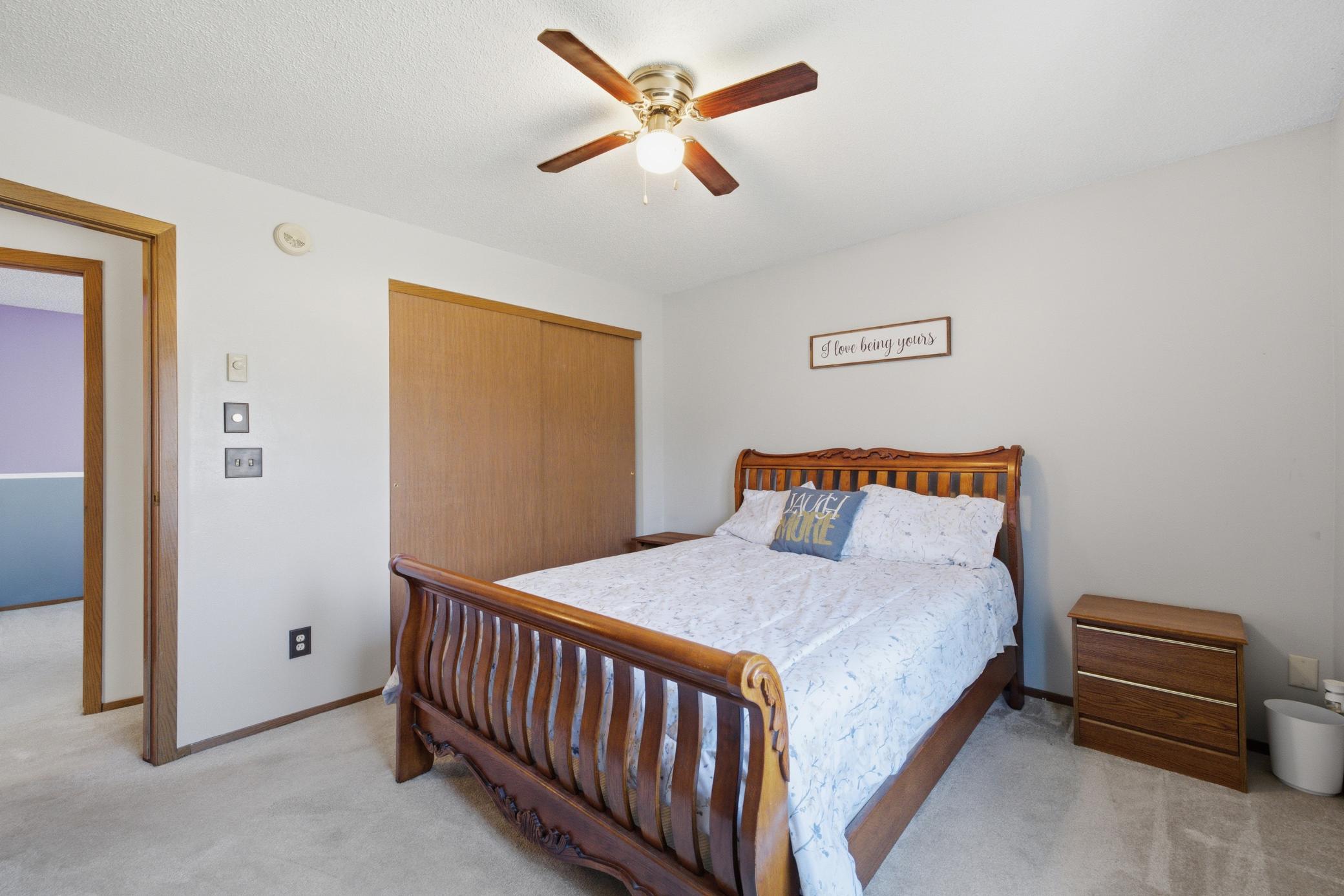 1993 single family home for sale at 1407 7th Street W in West Fargo, ND — 4 bed, 2 bath (photo 14 of 57)