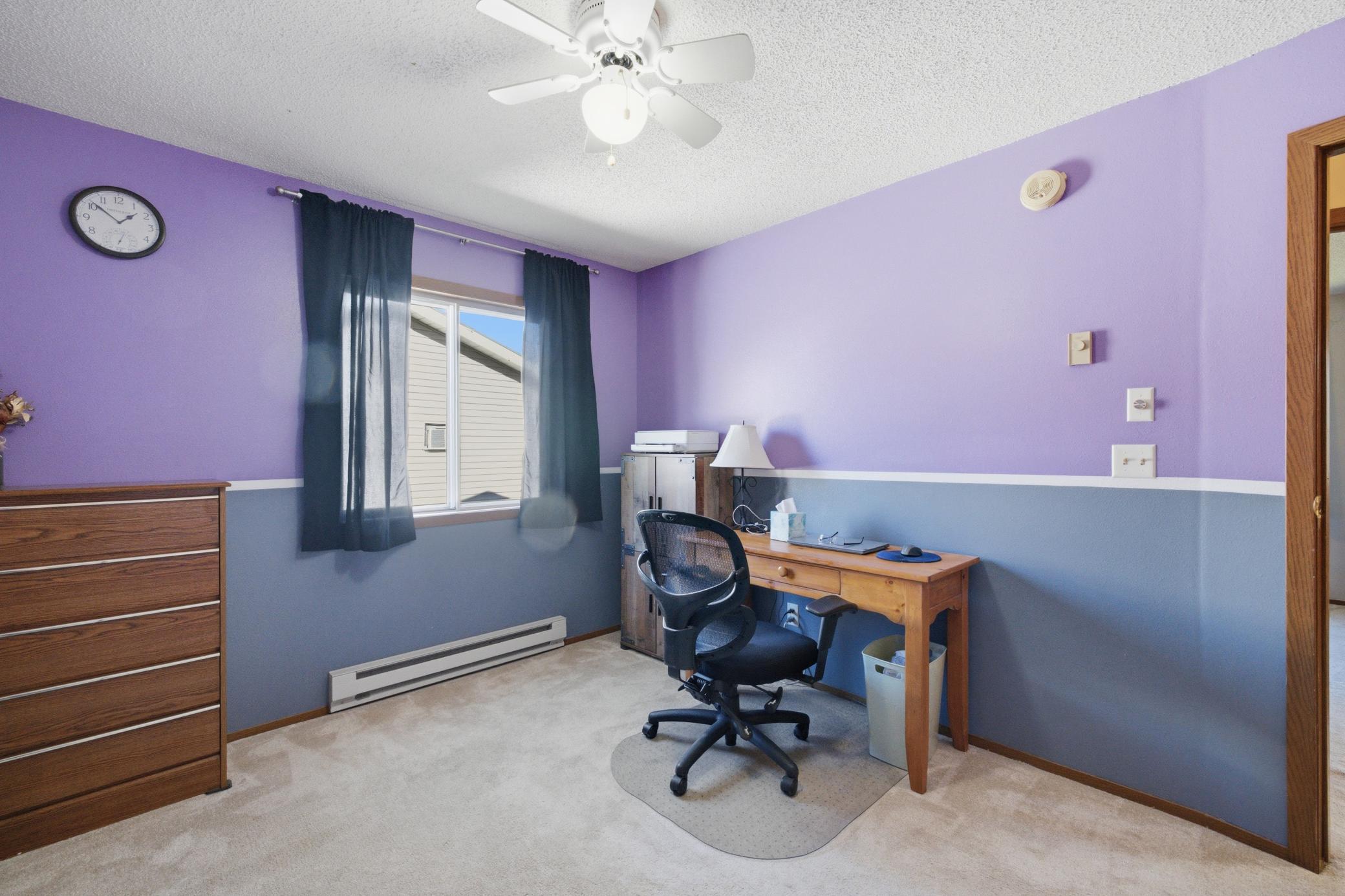 1993 single family home for sale at 1407 7th Street W in West Fargo, ND — 4 bed, 2 bath (photo 15 of 57)