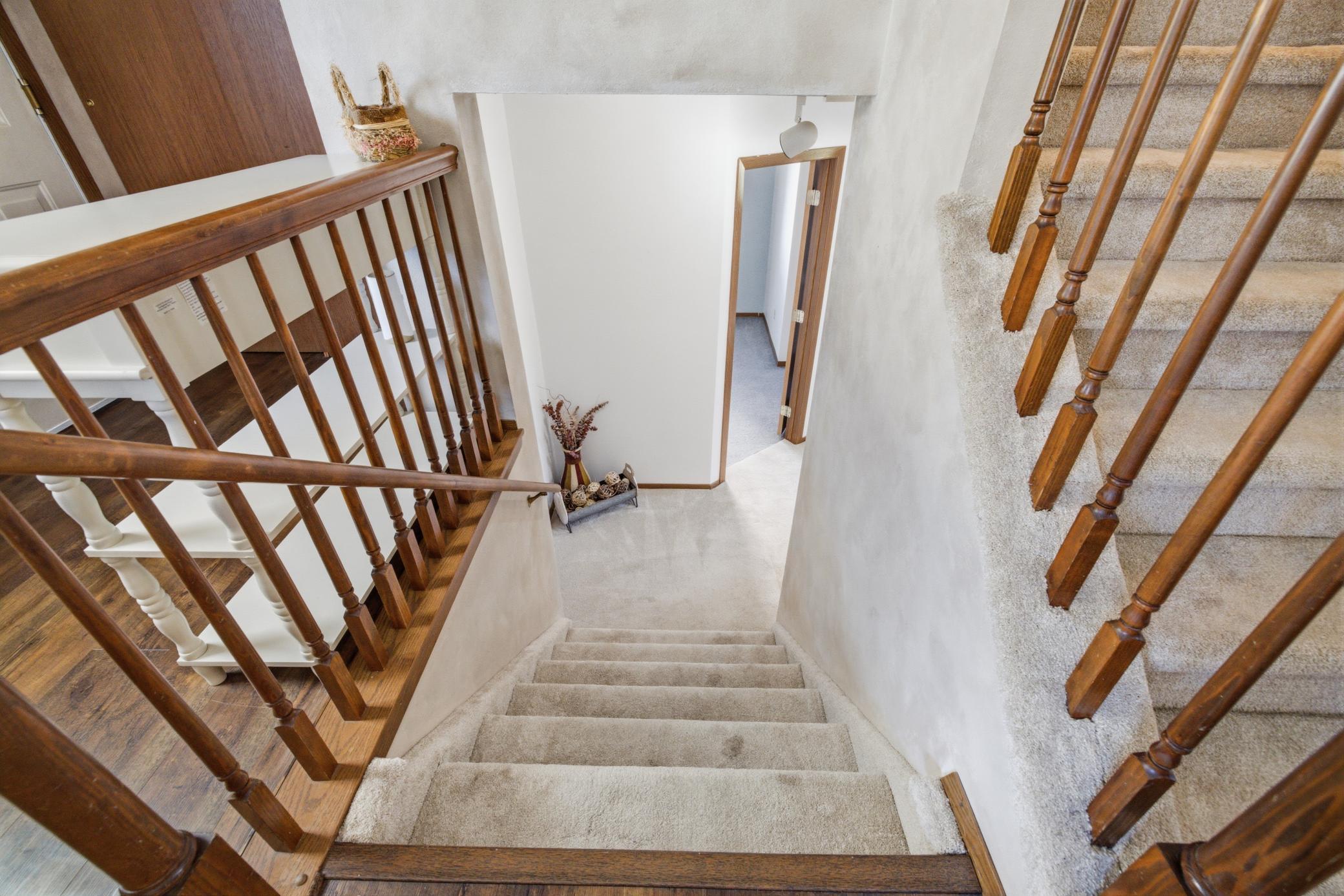1993 single family home for sale at 1407 7th Street W in West Fargo, ND — 4 bed, 2 bath (photo 18 of 57)