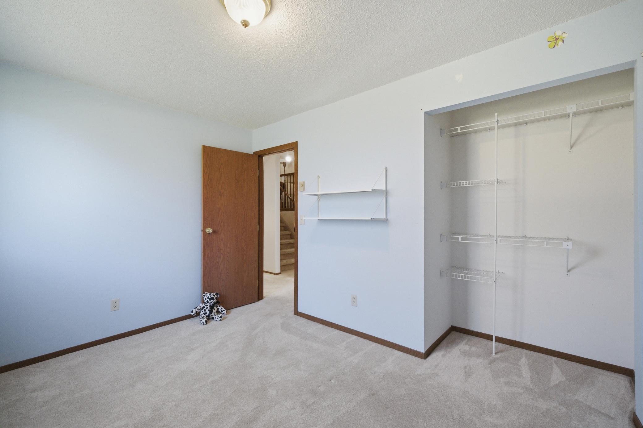1993 single family home for sale at 1407 7th Street W in West Fargo, ND — 4 bed, 2 bath (photo 24 of 57)