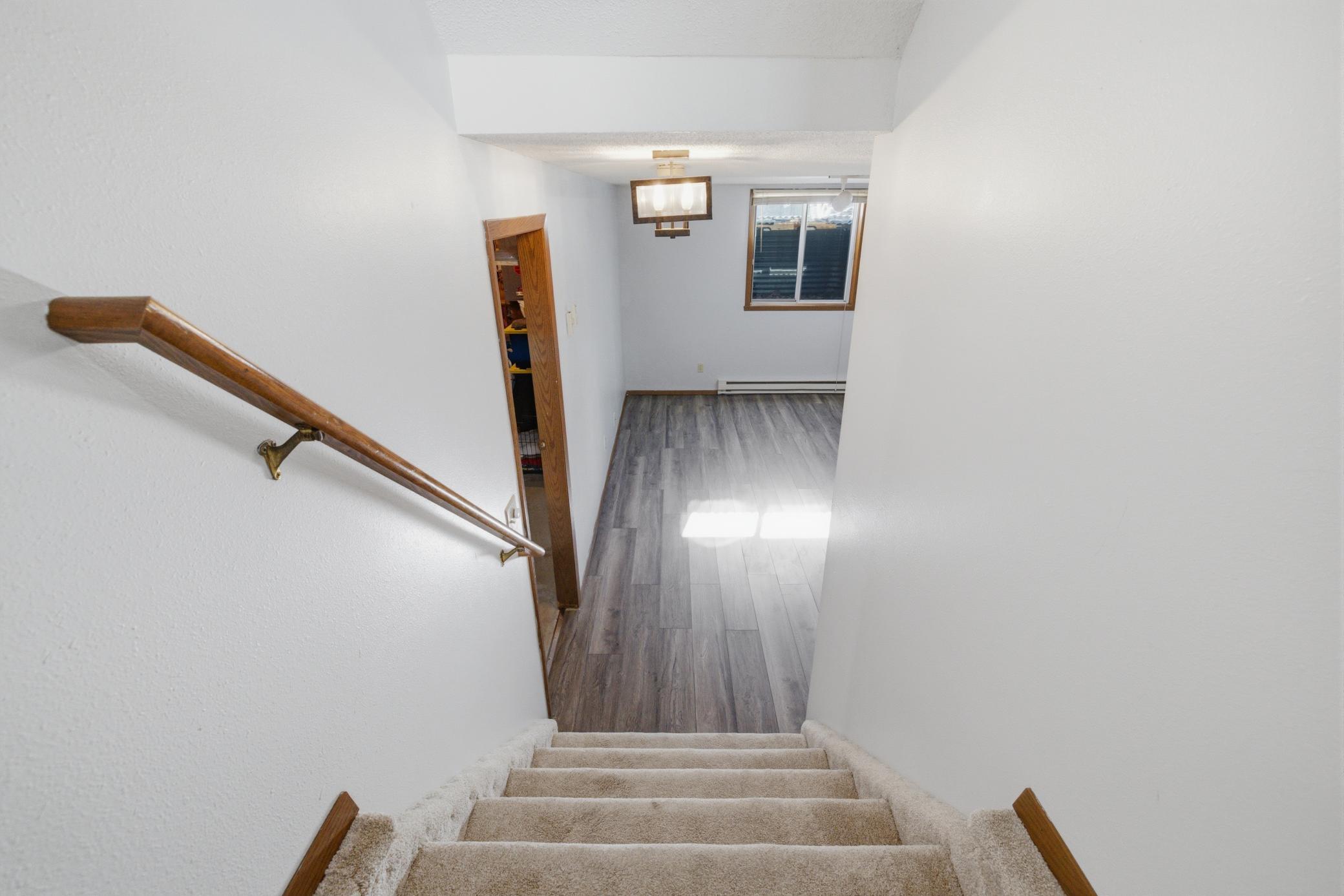 1993 single family home for sale at 1407 7th Street W in West Fargo, ND — 4 bed, 2 bath (photo 28 of 57)