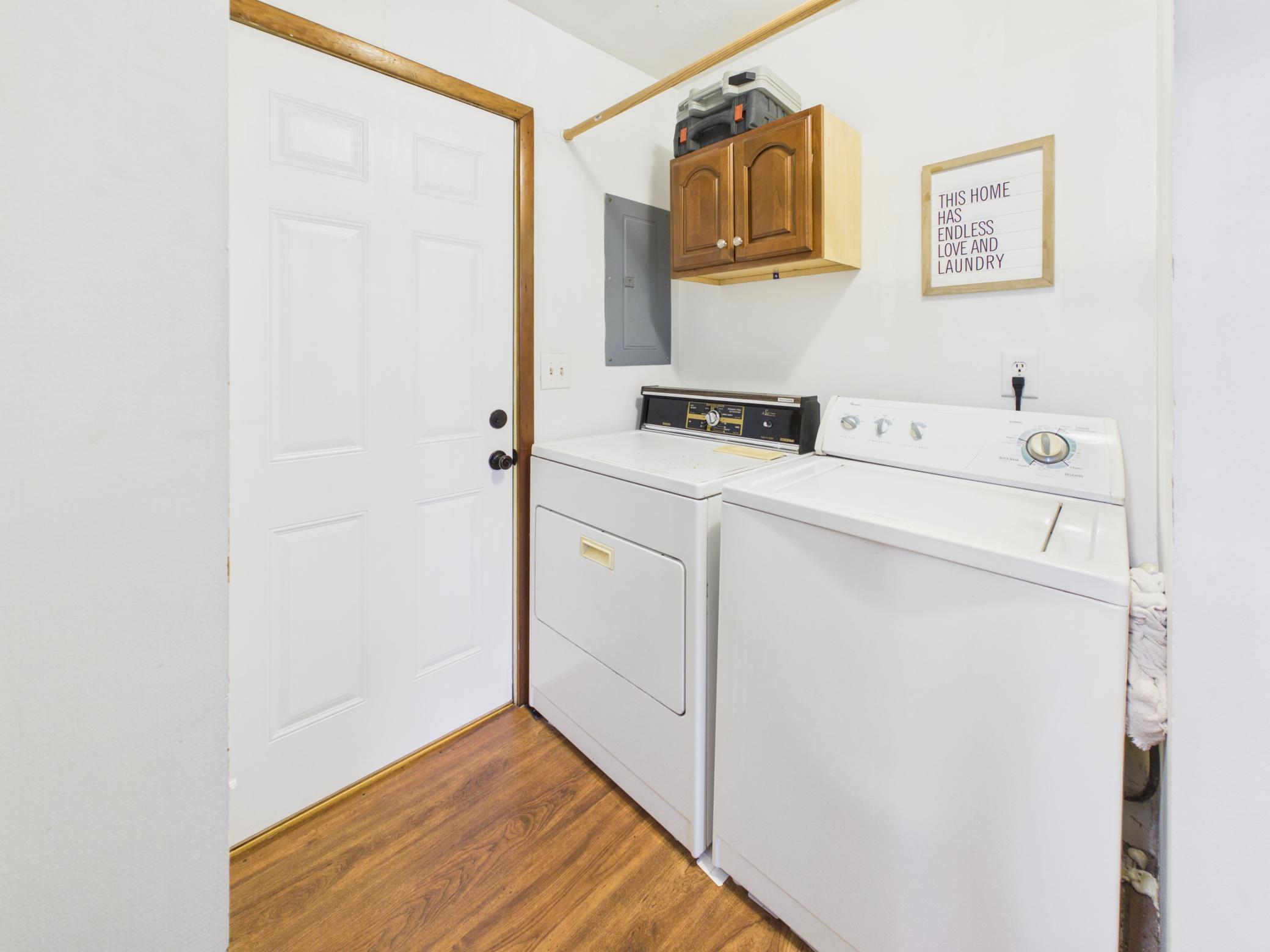 1958 single family home for sale at 323 Main Street E in Eagle Bend, MN — 2 bed, 1 bath (photo 14 of 20)