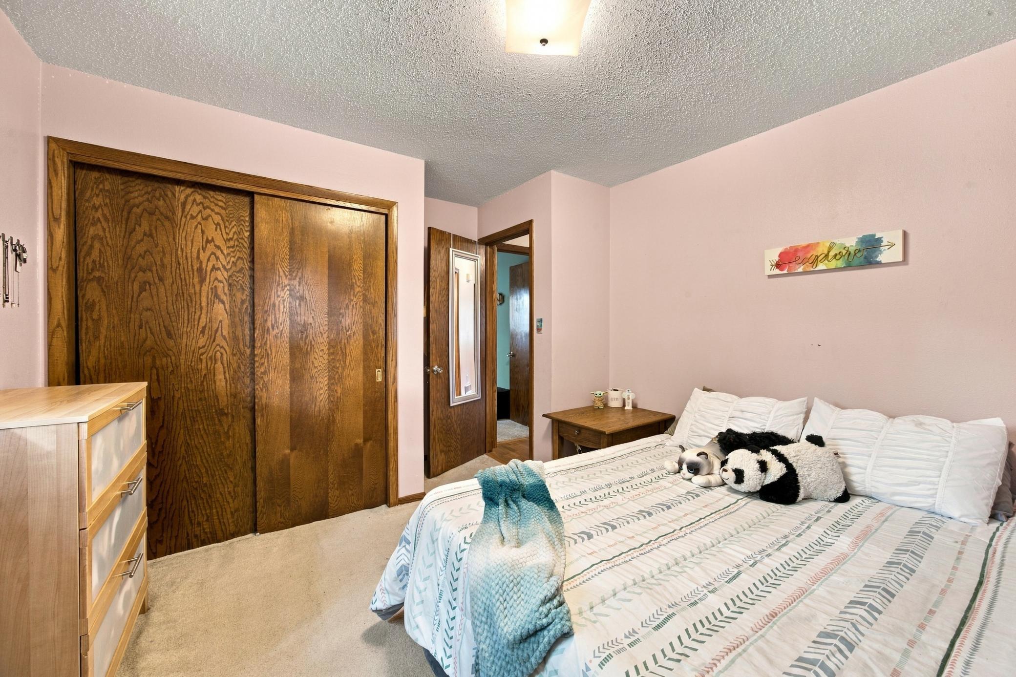 1969 single family home for sale at 1911 18th Street S in Moorhead, MN — 3 bed, 2 bath (photo 15 of 31)