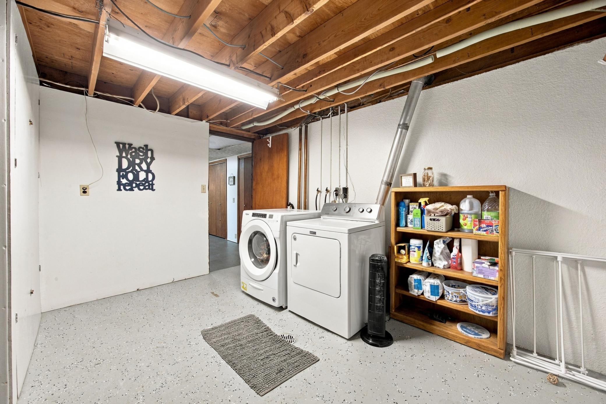 1969 single family home for sale at 1911 18th Street S in Moorhead, MN — 3 bed, 2 bath (photo 21 of 31)