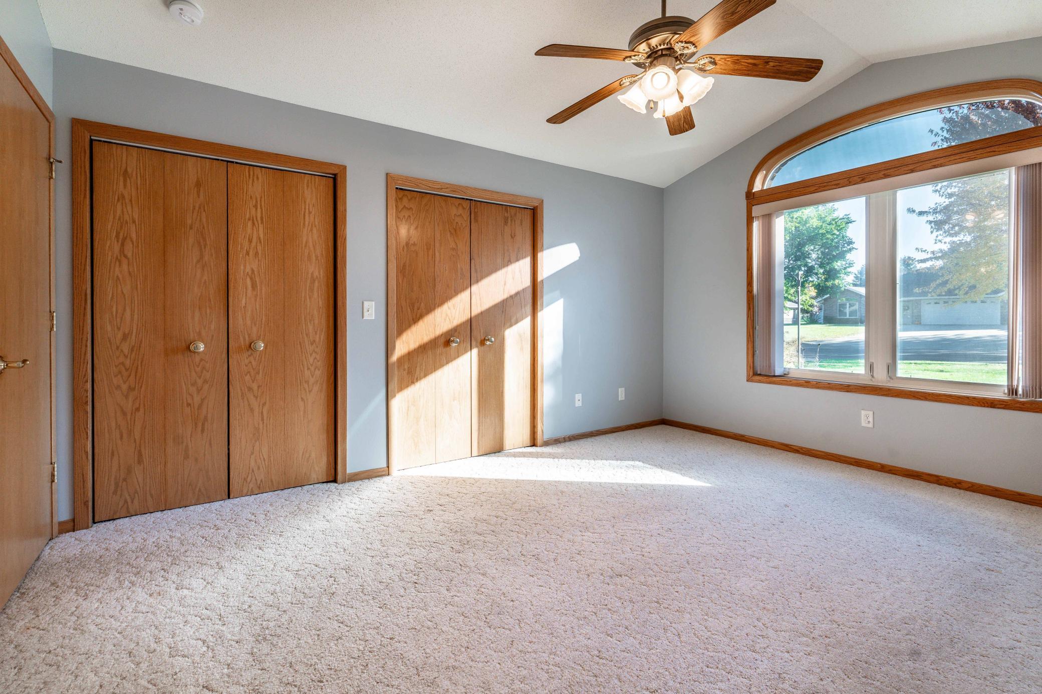 2000 townhouse for sale at 1961 Oakwood View in Fergus Falls, MN — 2 bed, 3 bath (photo 28 of 64)