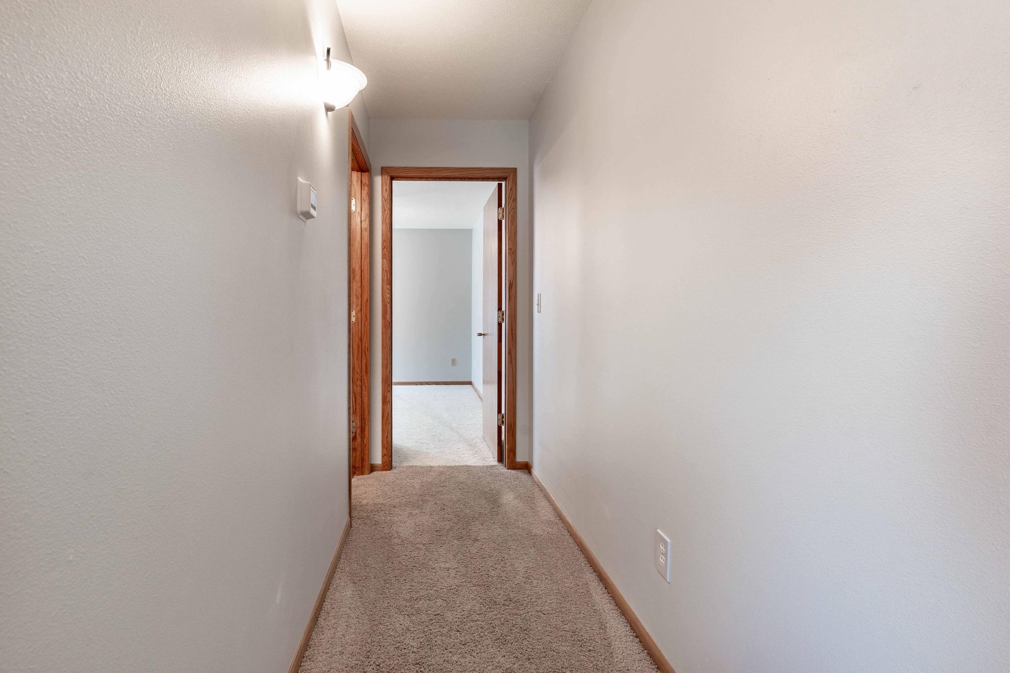 2000 townhouse for sale at 1961 Oakwood View in Fergus Falls, MN — 2 bed, 3 bath (photo 31 of 64)