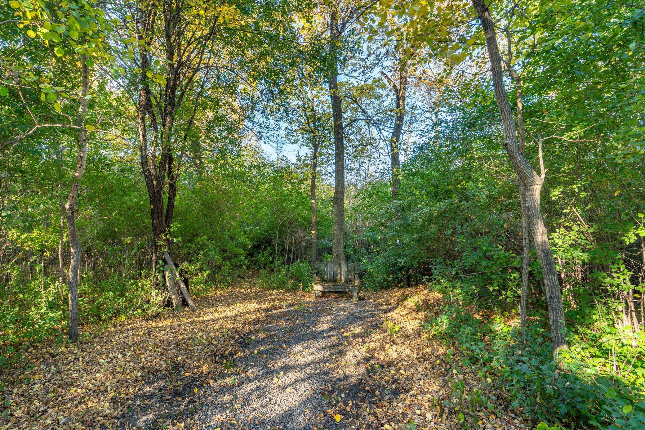 2000 townhouse for sale at 1961 Oakwood View in Fergus Falls, MN — 2 bed, 3 bath (photo 53 of 64)
