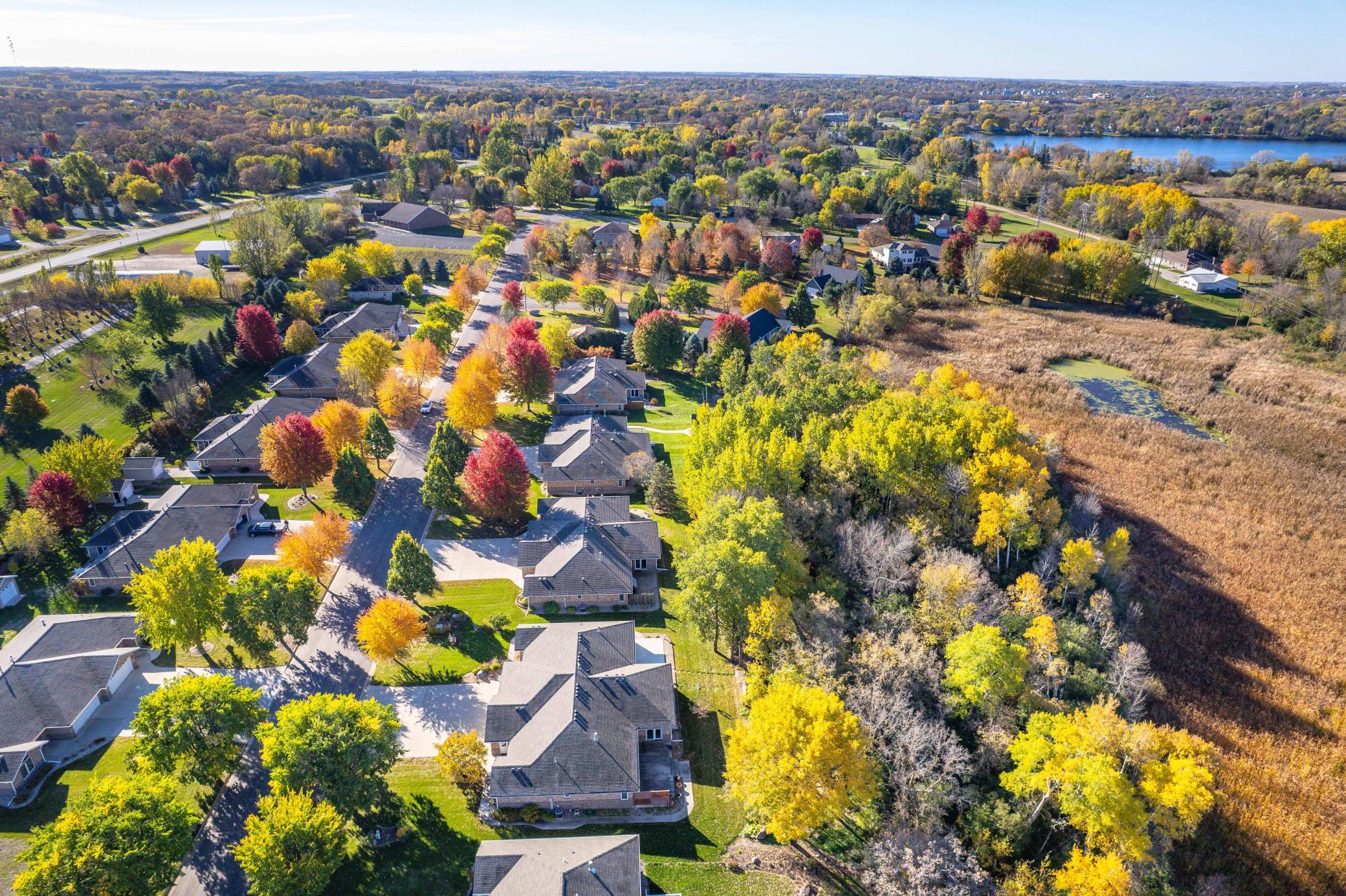 2000 townhouse for sale at 1961 Oakwood View in Fergus Falls, MN — 2 bed, 3 bath (photo 60 of 64)