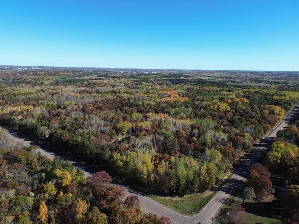 1997 single family home for sale at 10284 Saint Mathias Road in Brainerd, MN — 3 bed, 3 bath (photo 9 of 12)