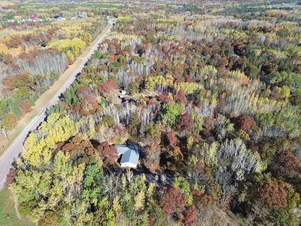 1997 single family home for sale at 10284 Saint Mathias Road in Brainerd, MN — 3 bed, 3 bath (photo 10 of 12)