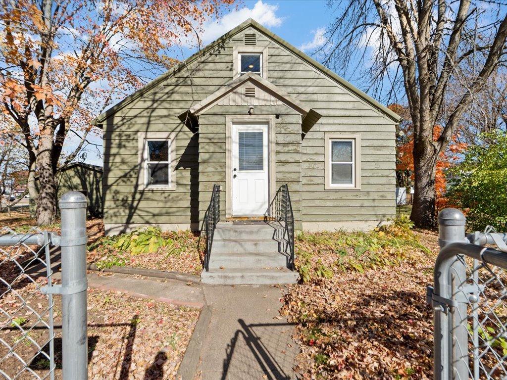 1950 single family home for sale at 21 1st Street SE in Crosby, MN — 3 bed, 1 bath