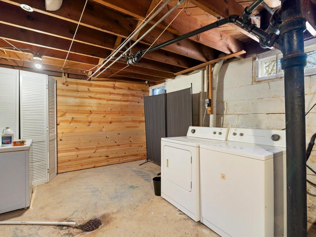 1950 single family home for sale at 21 1st Street SE in Crosby, MN — 3 bed, 1 bath (photo 17 of 27)