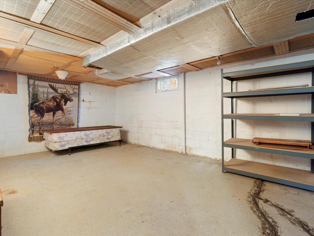 1950 single family home for sale at 21 1st Street SE in Crosby, MN — 3 bed, 1 bath (photo 18 of 27)