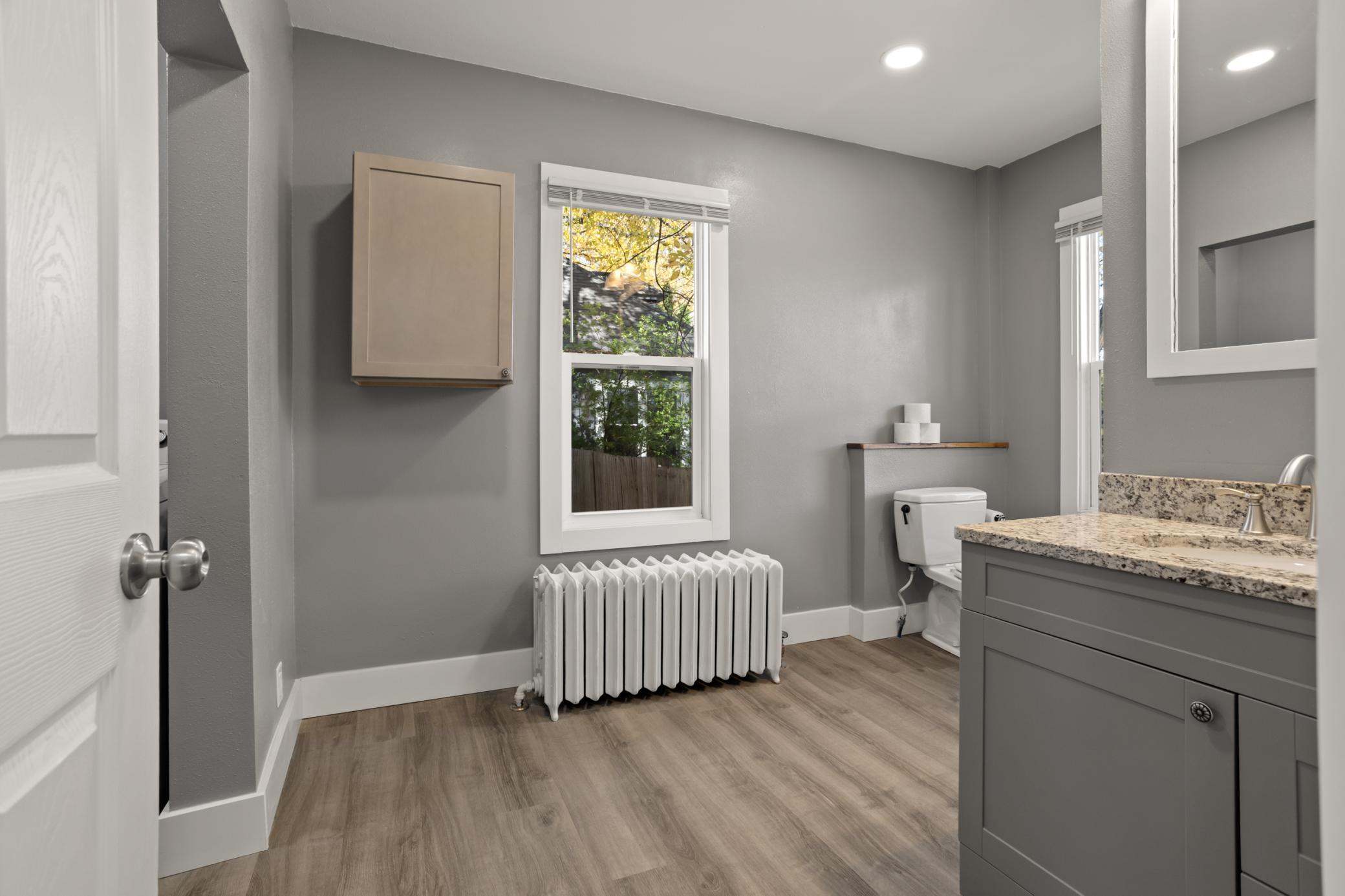 1920 single family home for sale at 915 1st Street N in Fargo, ND — 3 bed, 2 bath (photo 12 of 48)