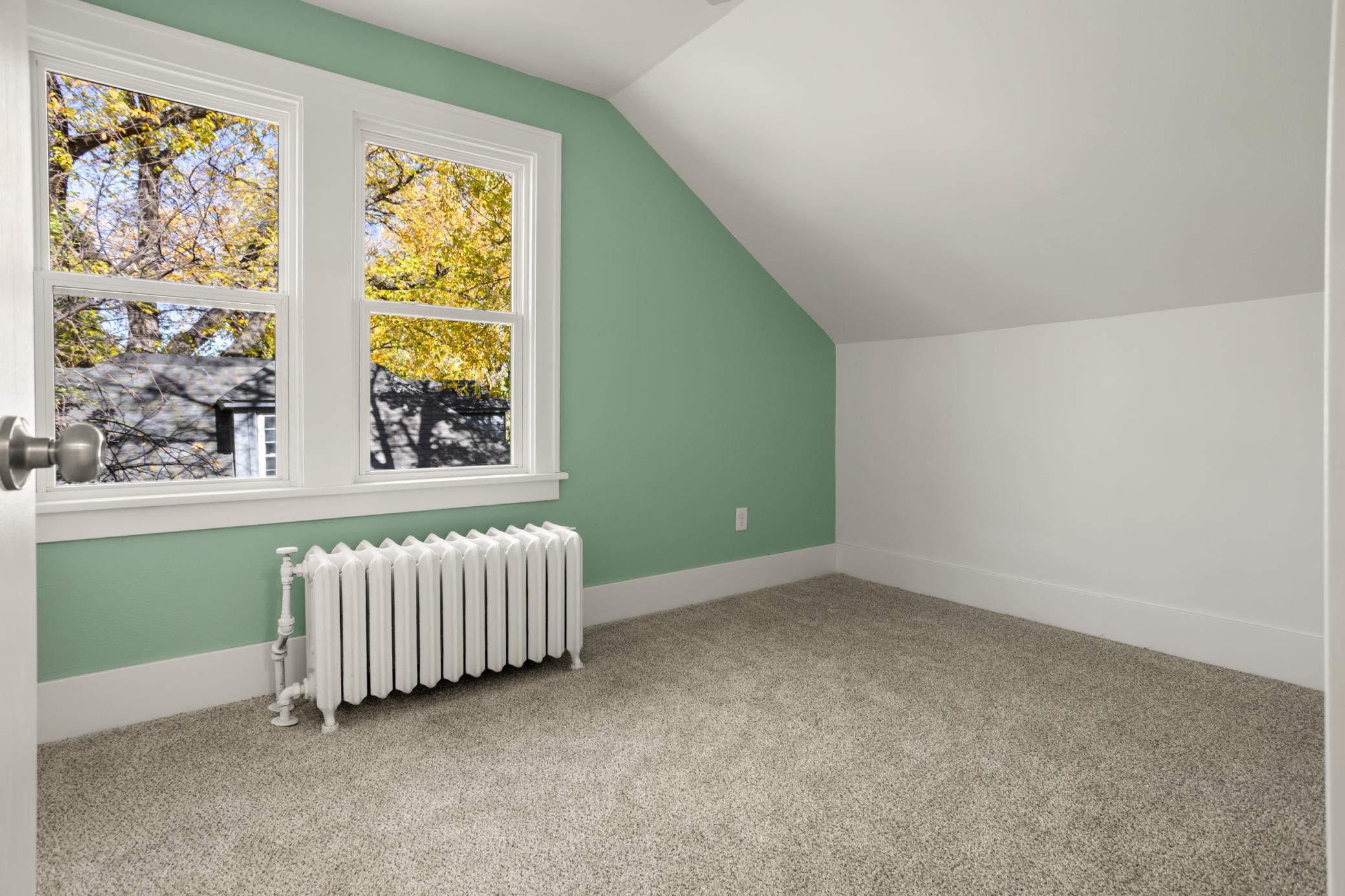 1920 single family home for sale at 915 1st Street N in Fargo, ND — 3 bed, 2 bath (photo 17 of 48)