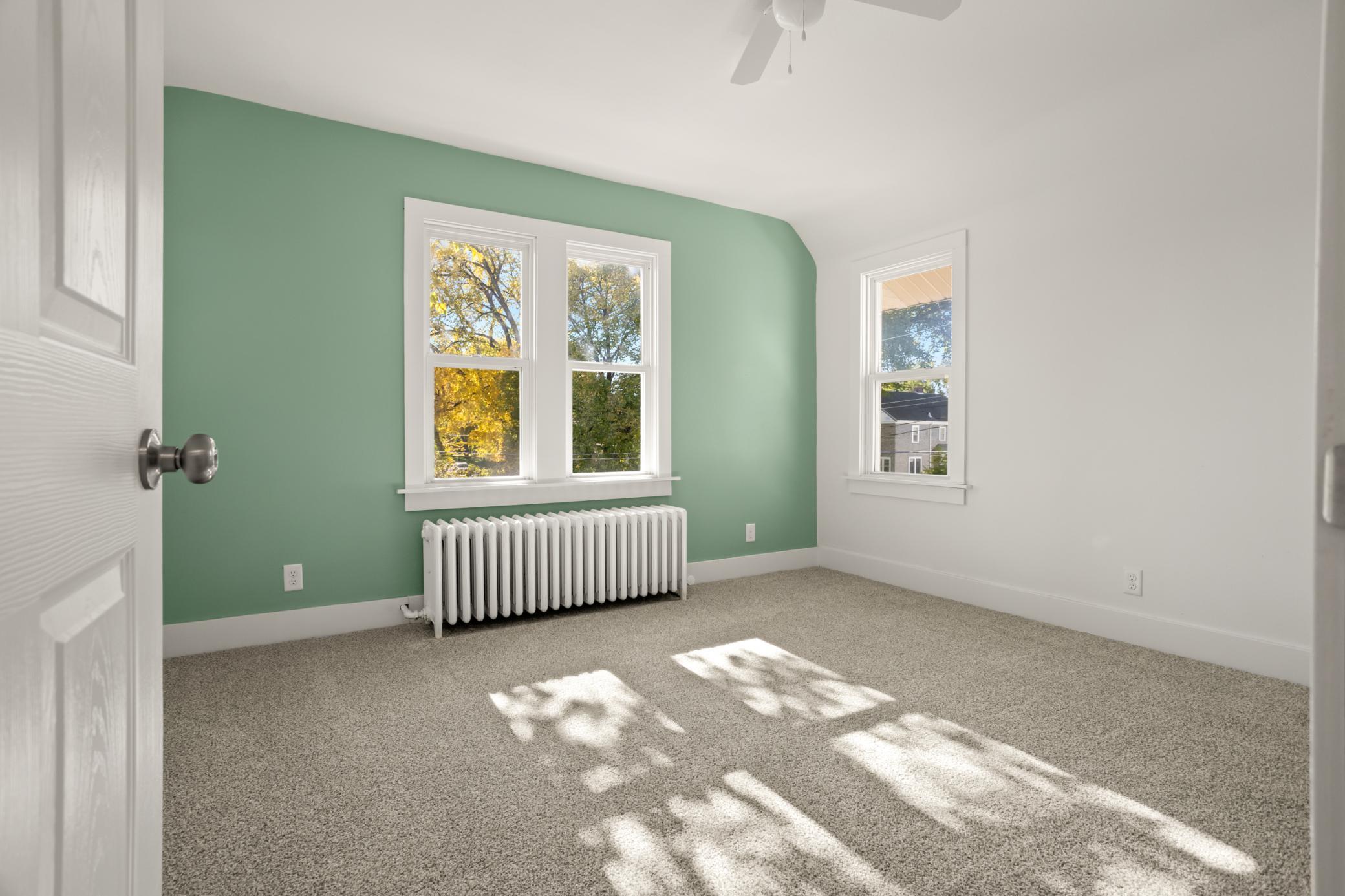 1920 single family home for sale at 915 1st Street N in Fargo, ND — 3 bed, 2 bath (photo 24 of 48)