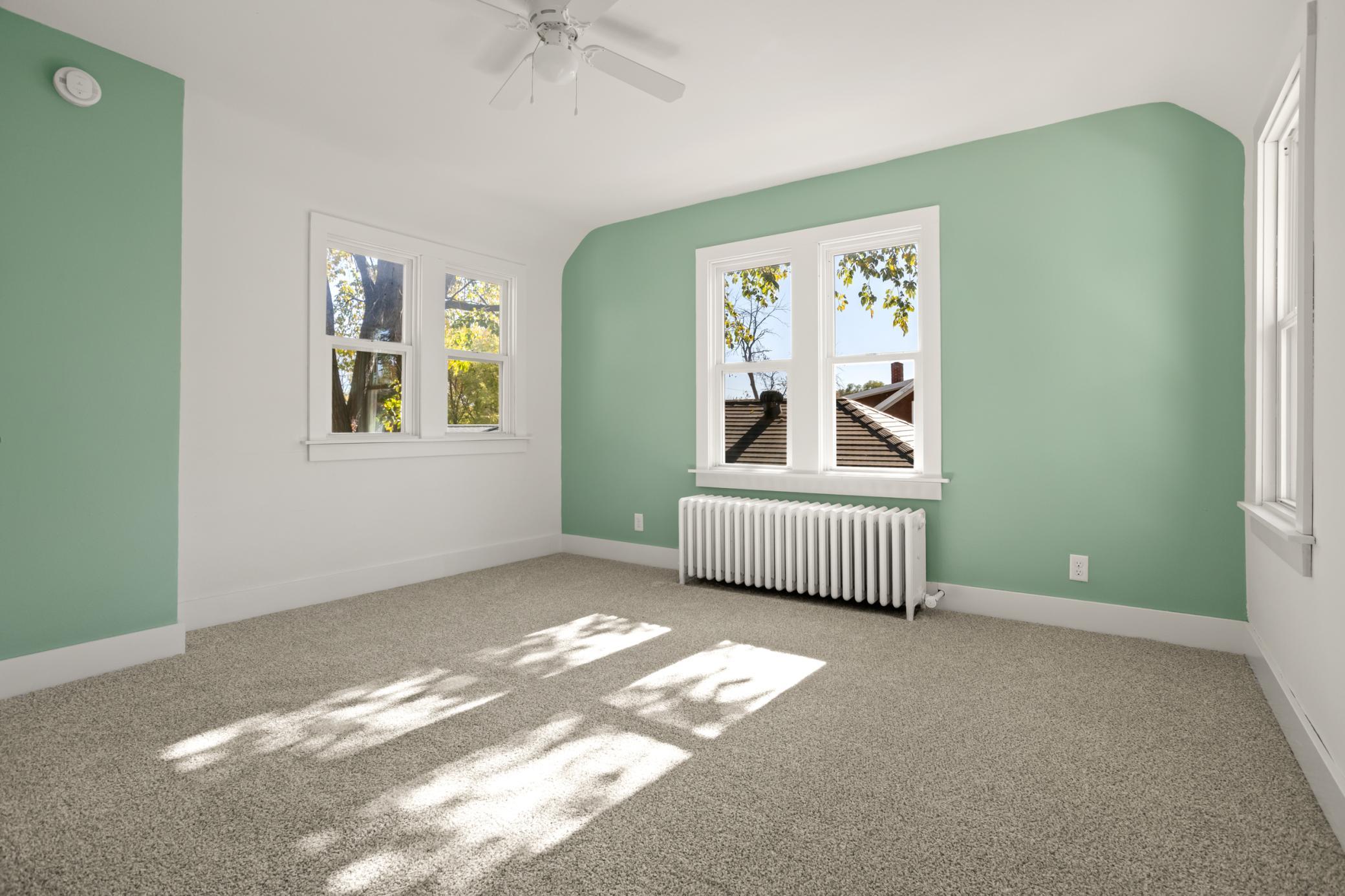 1920 single family home for sale at 915 1st Street N in Fargo, ND — 3 bed, 2 bath (photo 25 of 48)