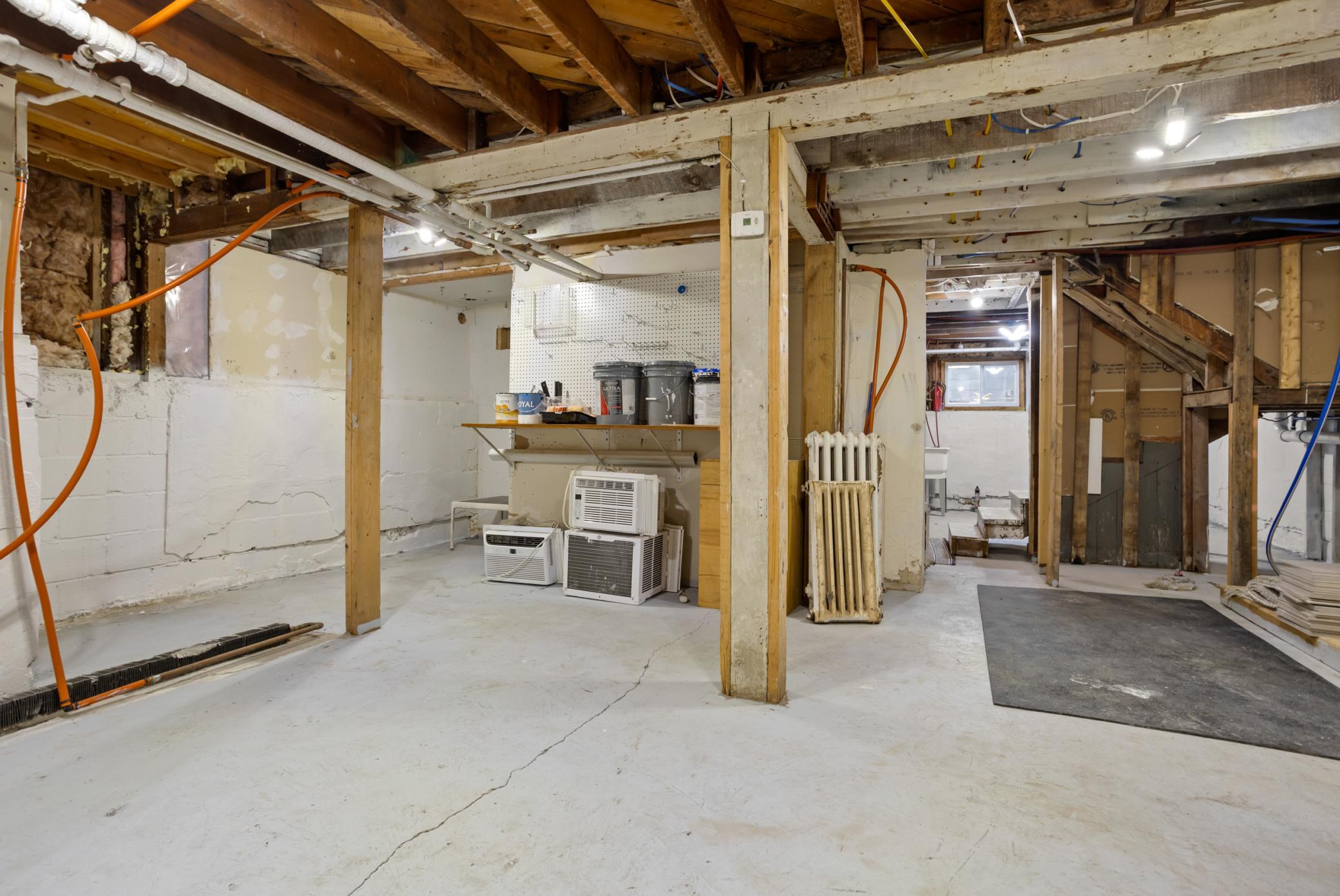 1920 single family home for sale at 915 1st Street N in Fargo, ND — 3 bed, 2 bath (photo 35 of 48)