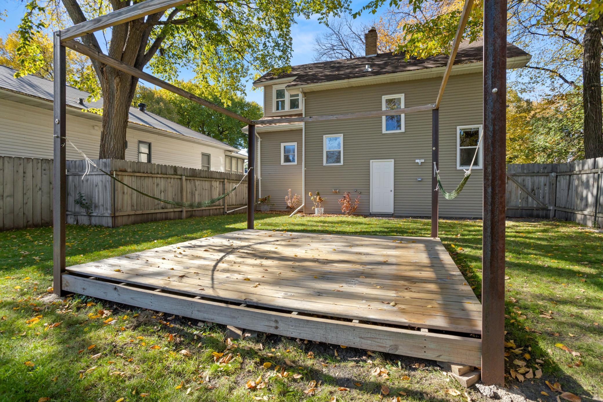 1920 single family home for sale at 915 1st Street N in Fargo, ND — 3 bed, 2 bath (photo 40 of 48)