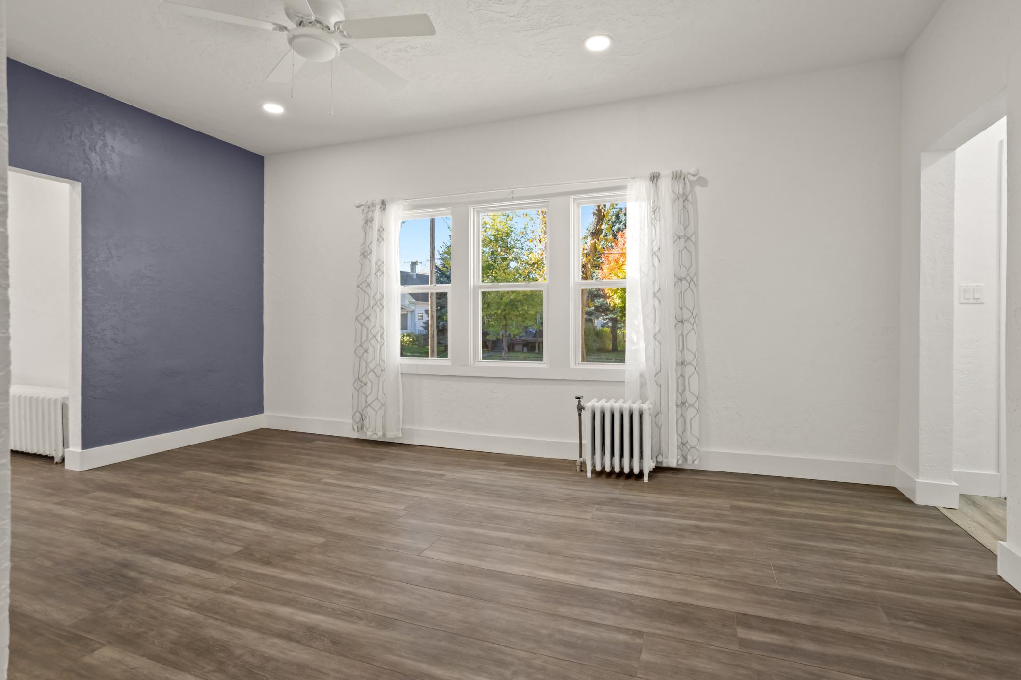 1920 single family home for sale at 915 1st Street N in Fargo, ND — 3 bed, 2 bath (photo 5 of 48)