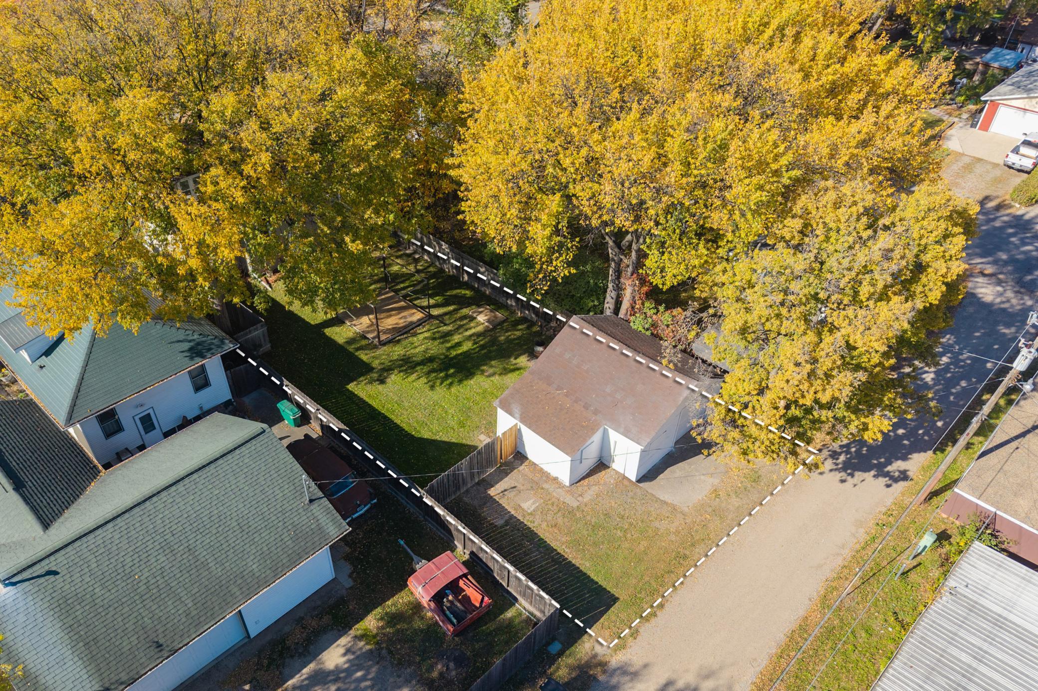 1920 single family home for sale at 915 1st Street N in Fargo, ND — 3 bed, 2 bath (photo 44 of 48)
