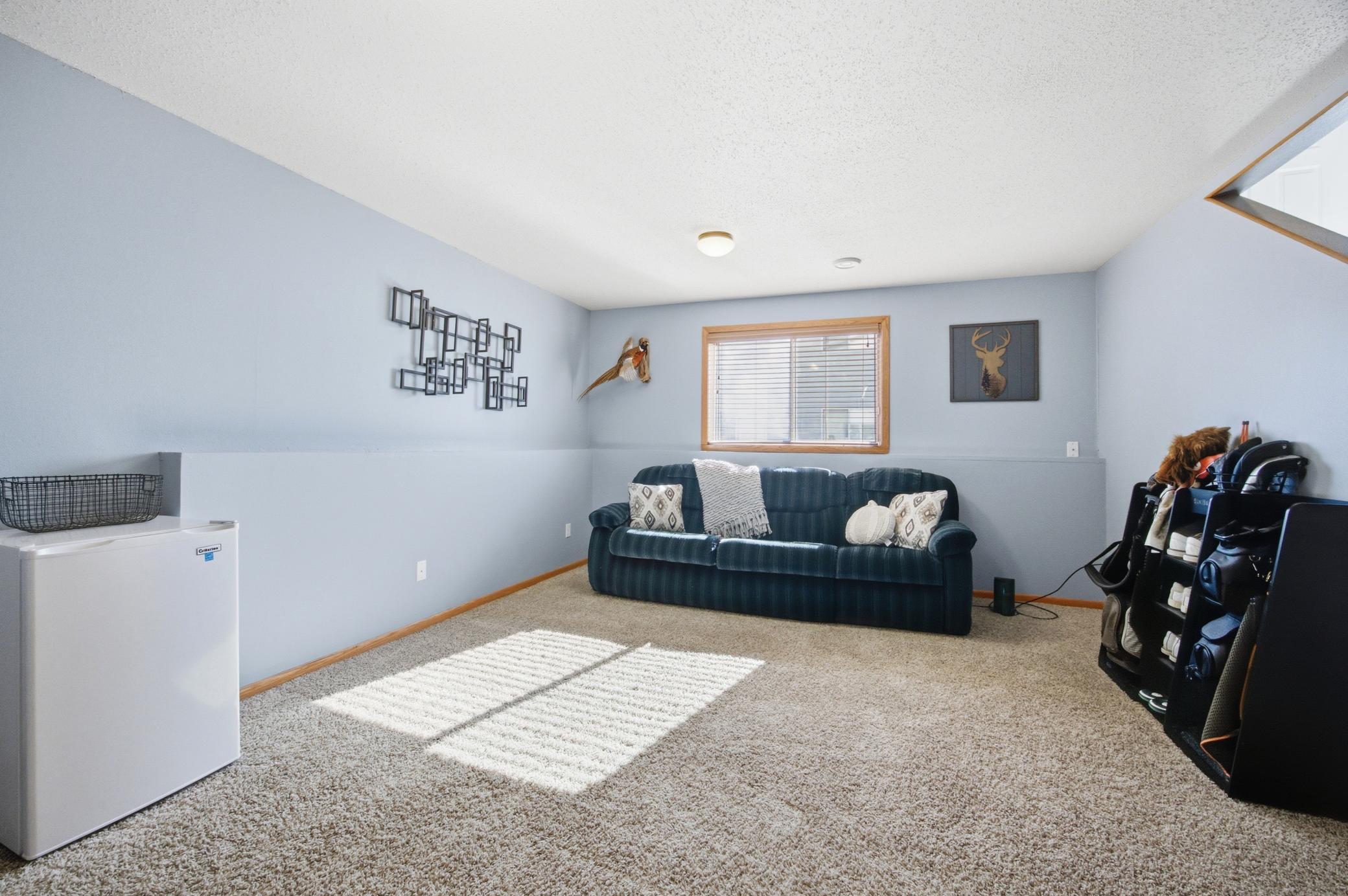 2000 twin home for sale at 1907 50th Street S in Fargo, ND — 3 bed, 2 bath (photo 30 of 44)