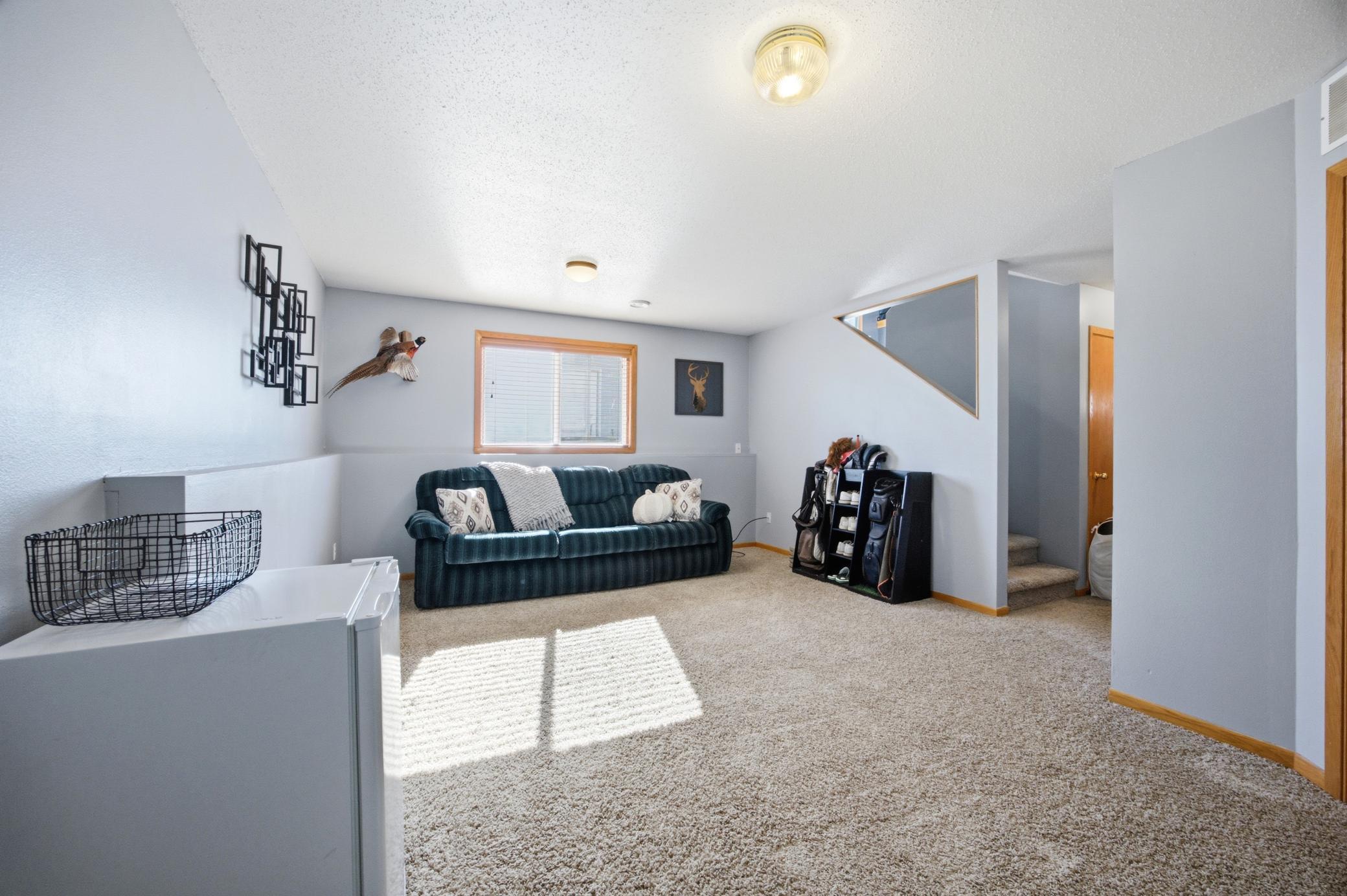 2000 twin home for sale at 1907 50th Street S in Fargo, ND — 3 bed, 2 bath (photo 32 of 44)