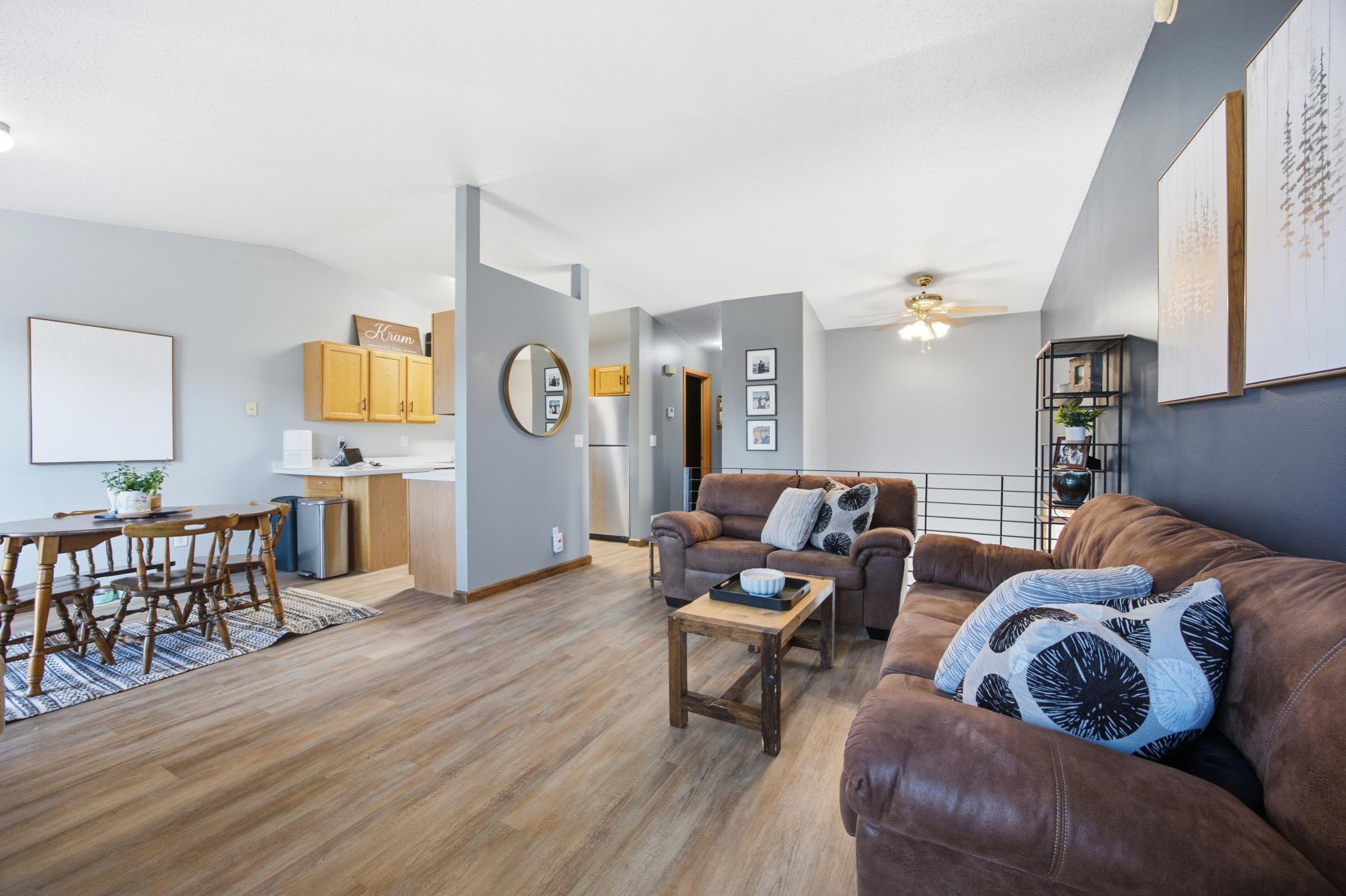 2000 twin home for sale at 1907 50th Street S in Fargo, ND — 3 bed, 2 bath (photo 10 of 44)