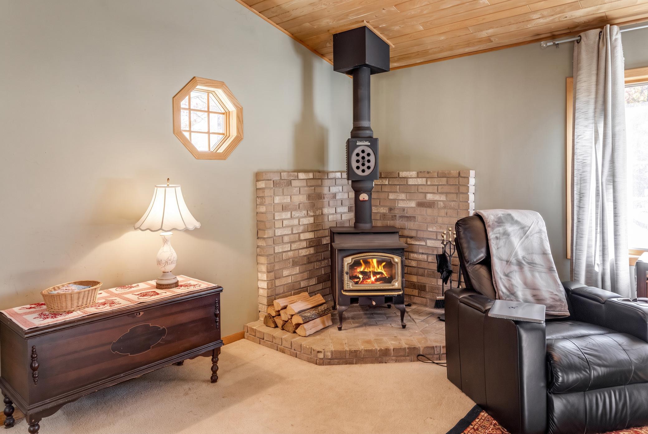 1989 single family home for sale at 2636 Zebroski Acres Lane SW in Pillager, MN — 2 bed, 1 bath (photo 5 of 26)