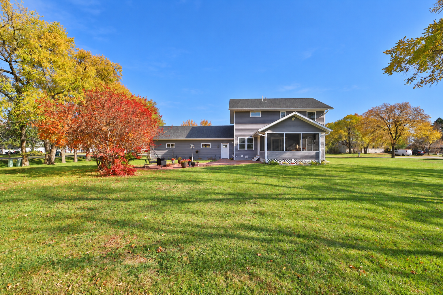 2017 single family home for sale at 1527 2nd Street NE in Staples, MN — 5 bed, 4 bath (photo 38 of 43)