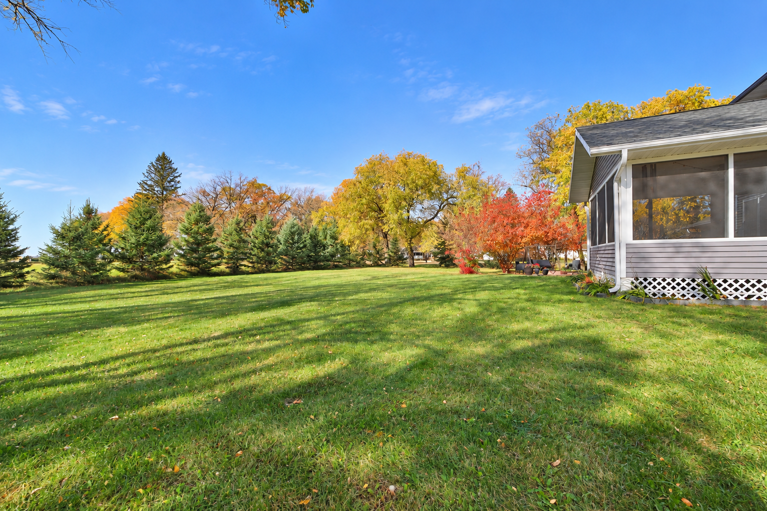 2017 single family home for sale at 1527 2nd Street NE in Staples, MN — 5 bed, 4 bath (photo 41 of 43)