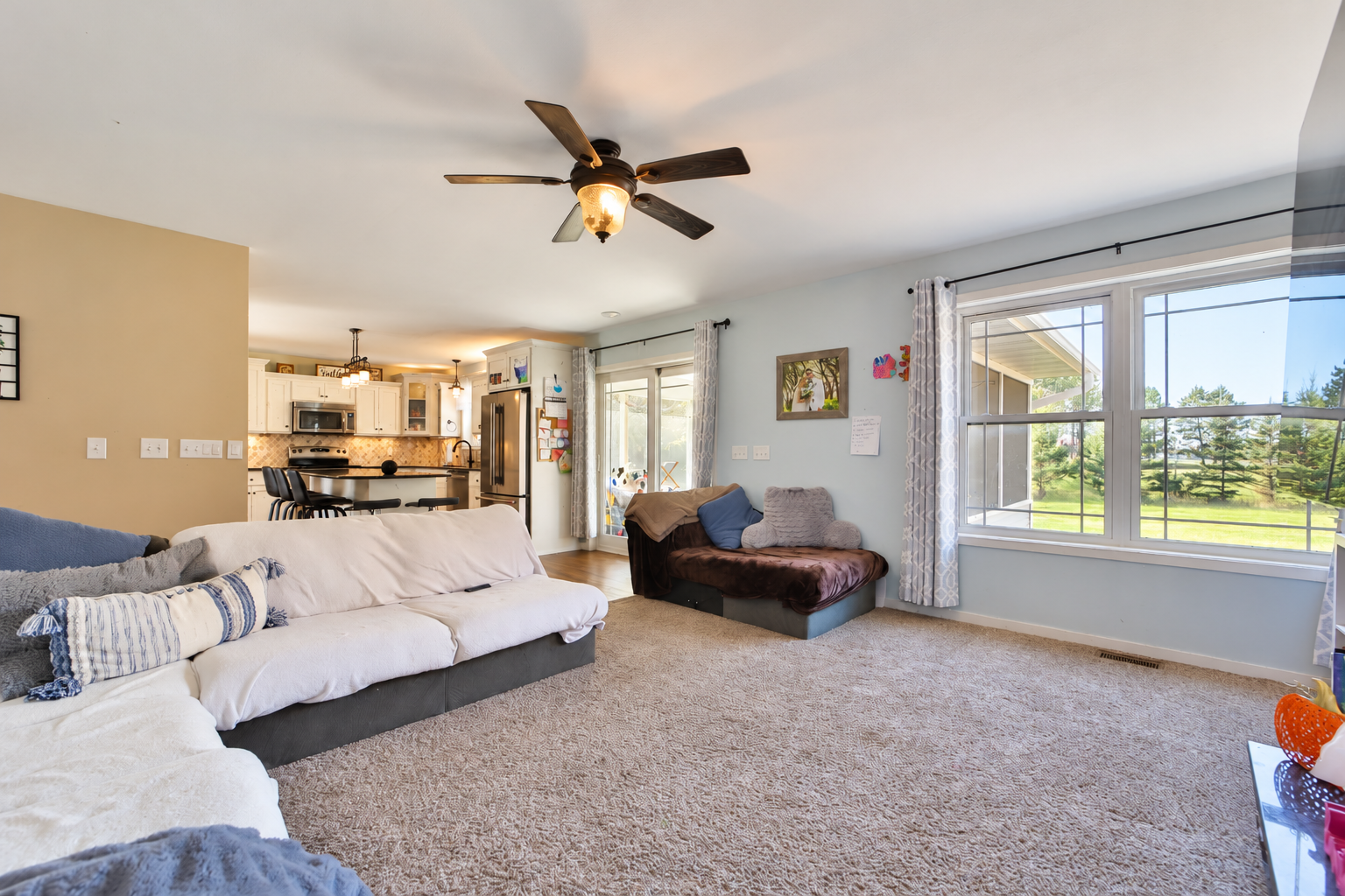 2017 single family home for sale at 1527 2nd Street NE in Staples, MN — 5 bed, 4 bath (photo 8 of 43)