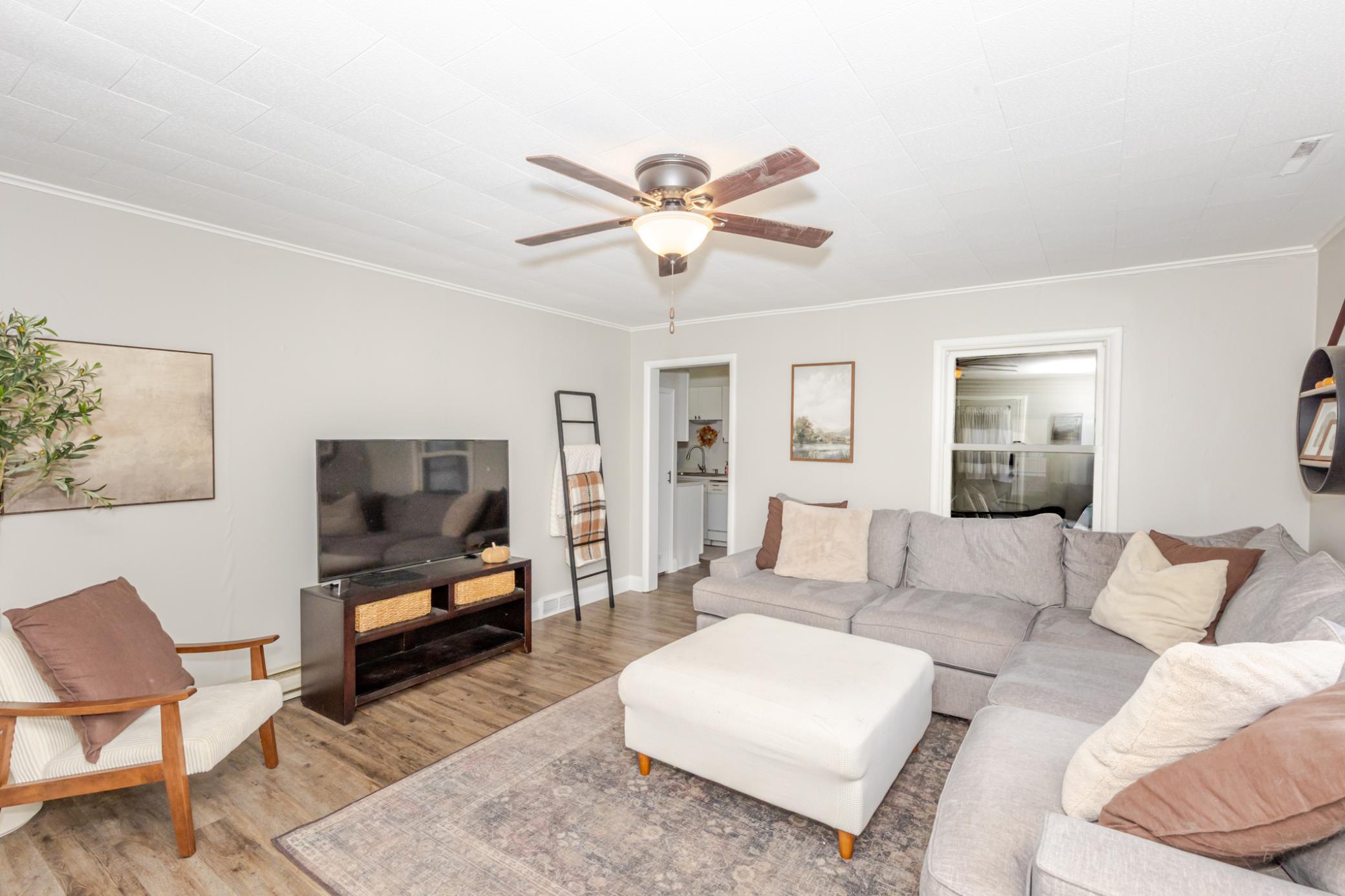 1948 single family home for sale at 1546 5th Street N in Fargo, ND — 3 bed, 1 bath (photo 15 of 40)