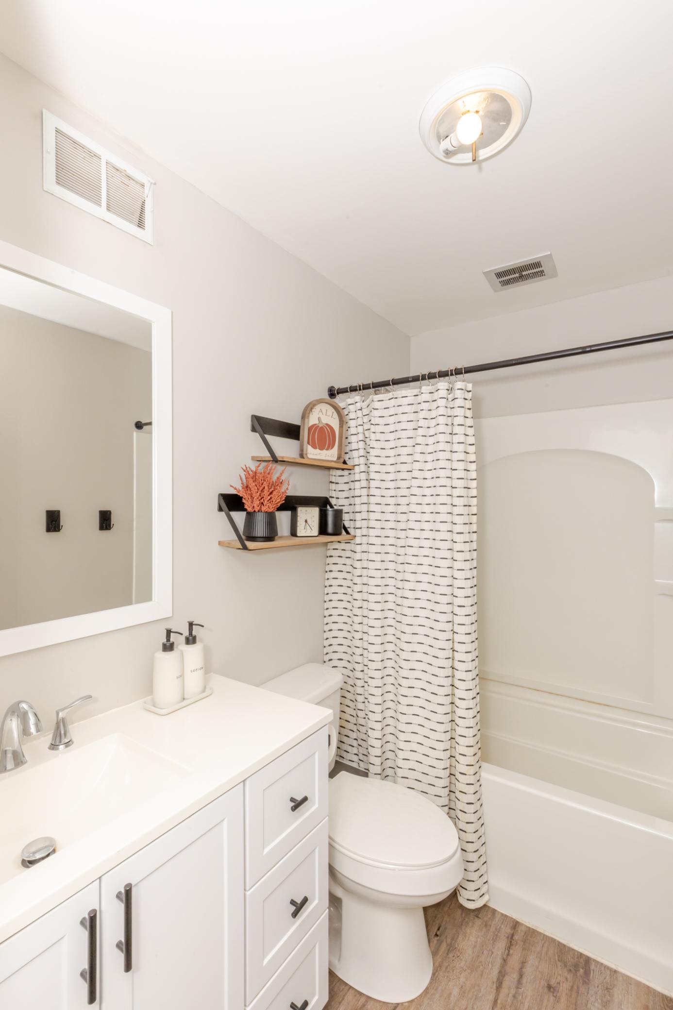 1948 single family home for sale at 1546 5th Street N in Fargo, ND — 3 bed, 1 bath (photo 23 of 40)