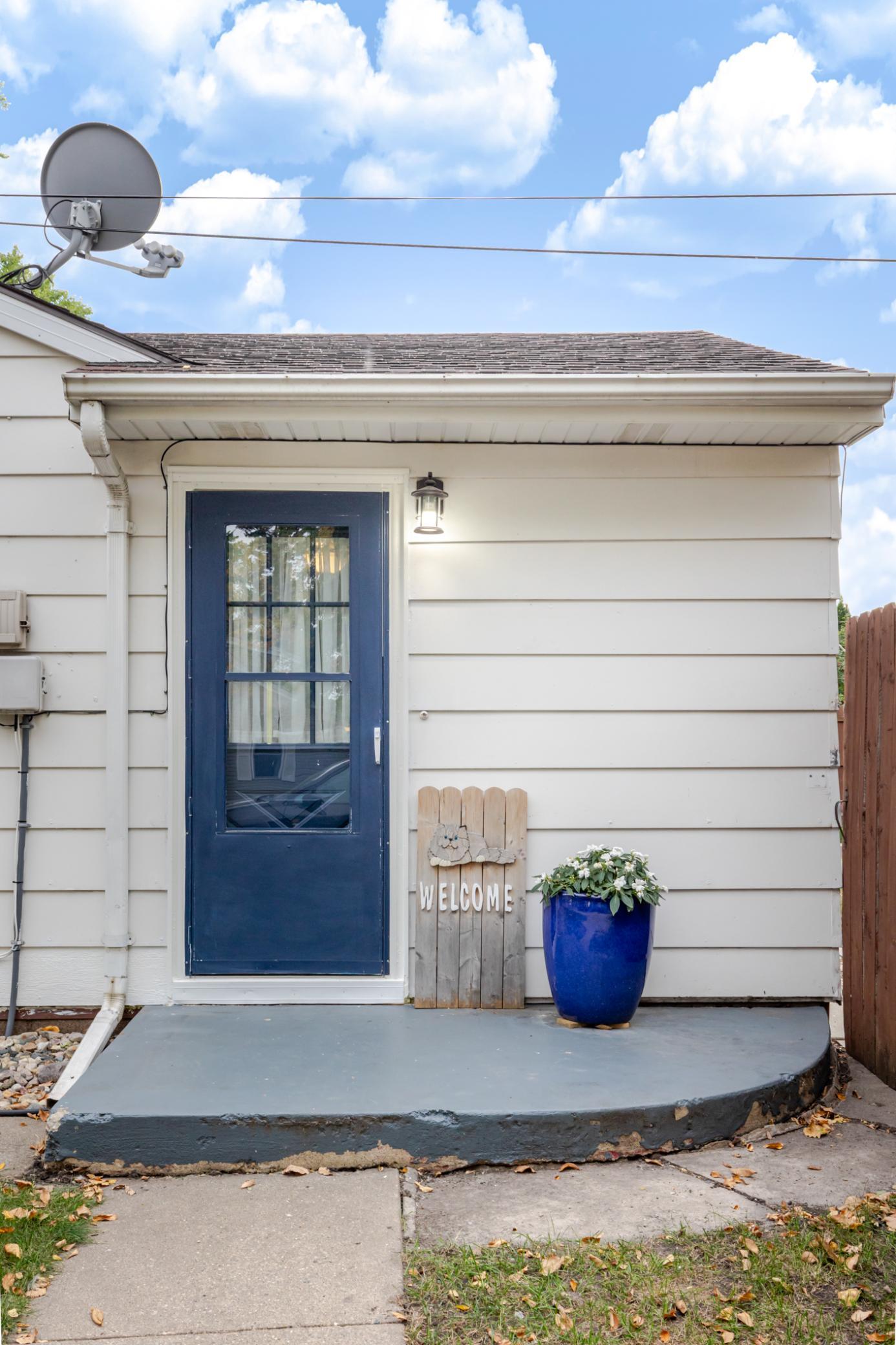 1948 single family home for sale at 1546 5th Street N in Fargo, ND — 3 bed, 1 bath (photo 37 of 40)