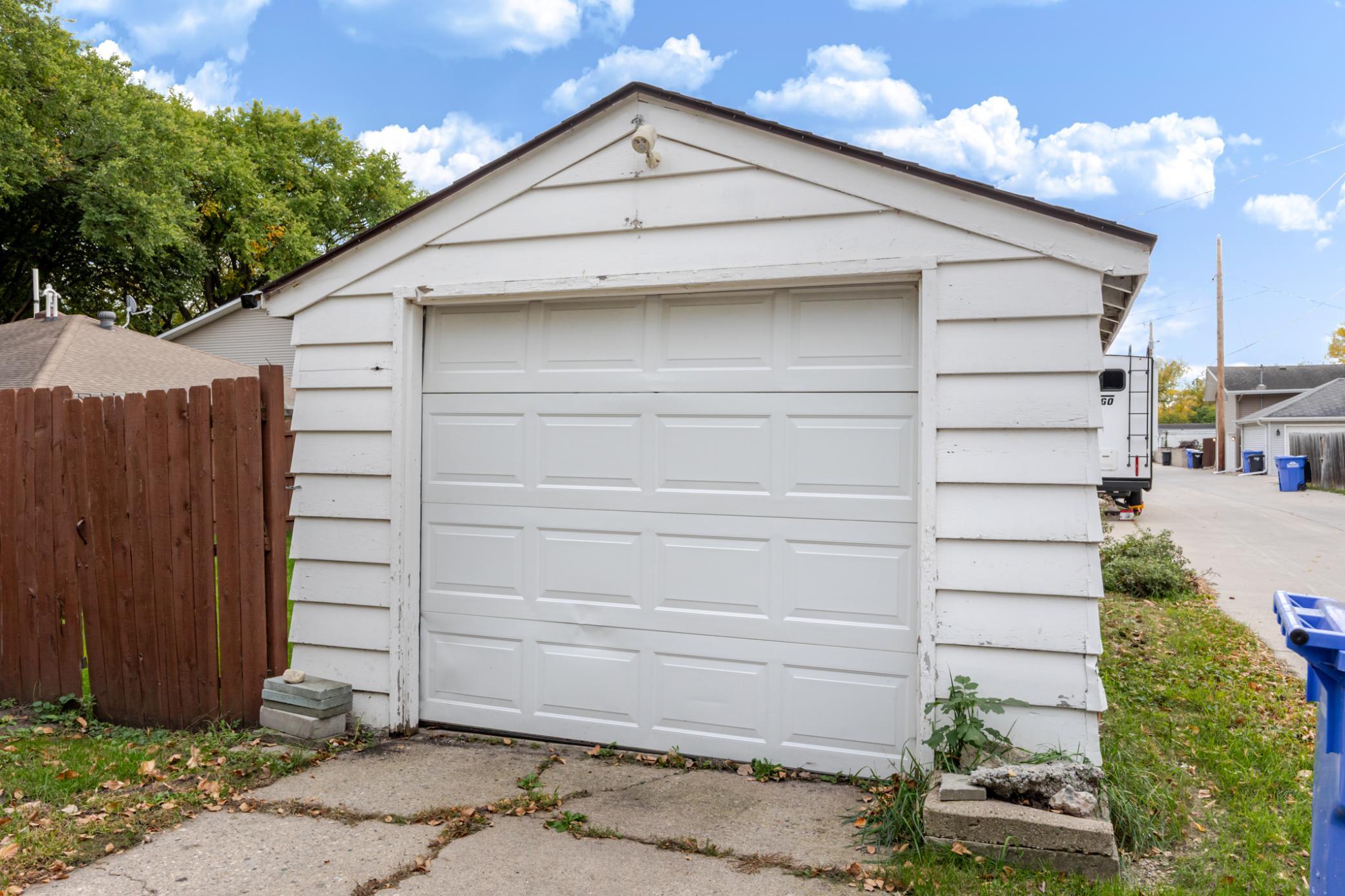 1948 single family home for sale at 1546 5th Street N in Fargo, ND — 3 bed, 1 bath (photo 39 of 40)