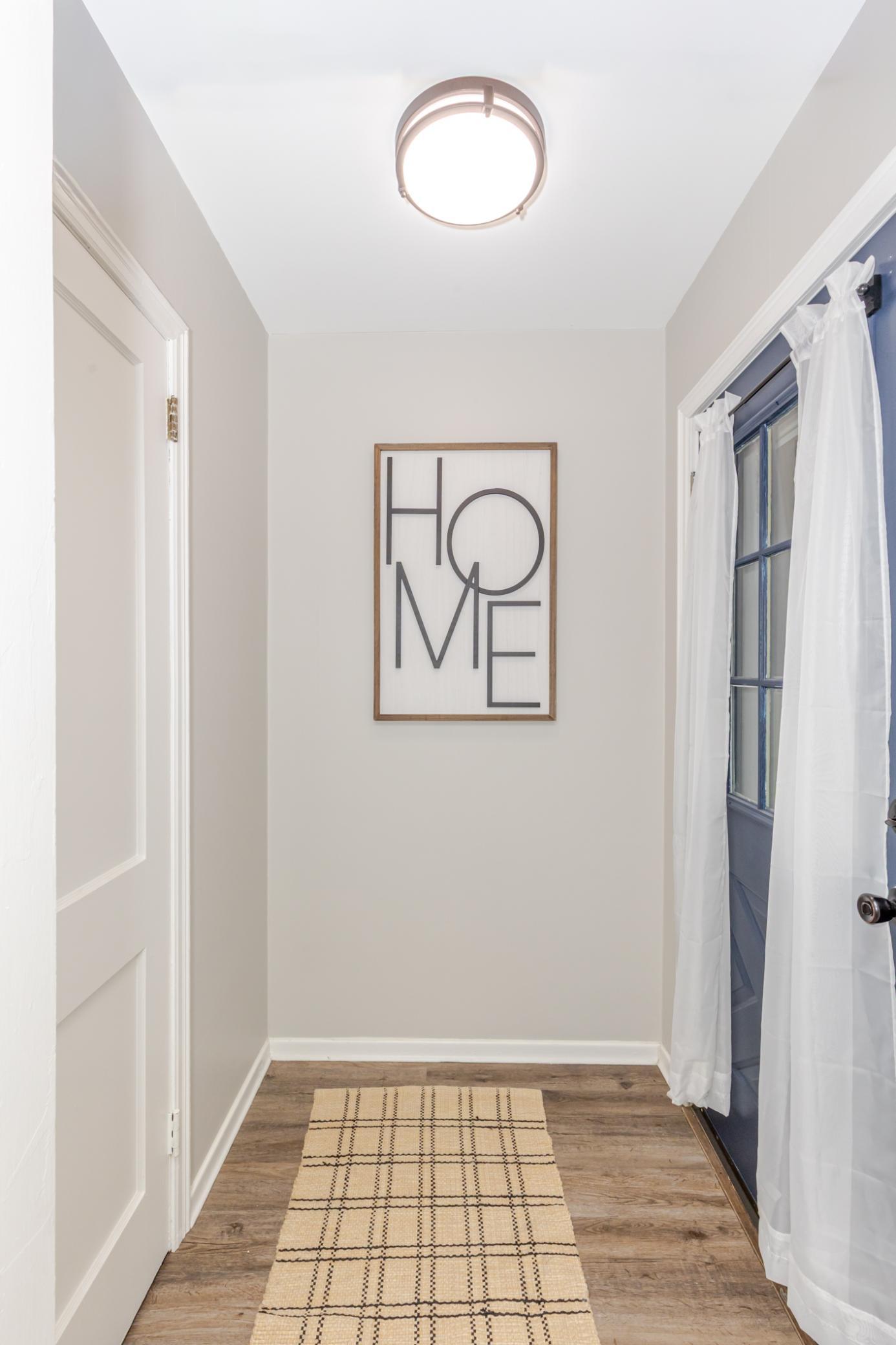 1948 single family home for sale at 1546 5th Street N in Fargo, ND — 3 bed, 1 bath (photo 6 of 40)