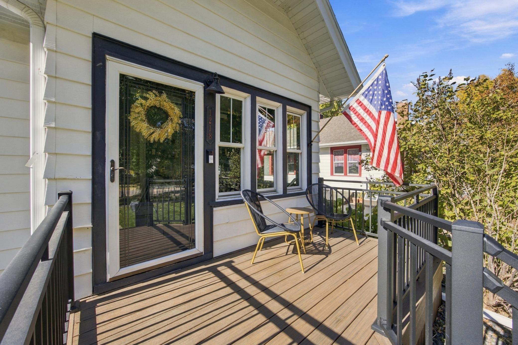 1925 single family home for sale at 1218 3rd Street N in Fargo, ND — 5 bed, 3 bath (photo 2 of 37)