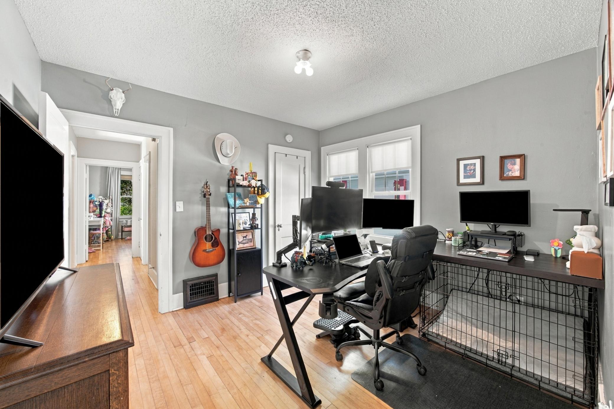 1925 single family home for sale at 1218 3rd Street N in Fargo, ND — 5 bed, 3 bath (photo 13 of 37)