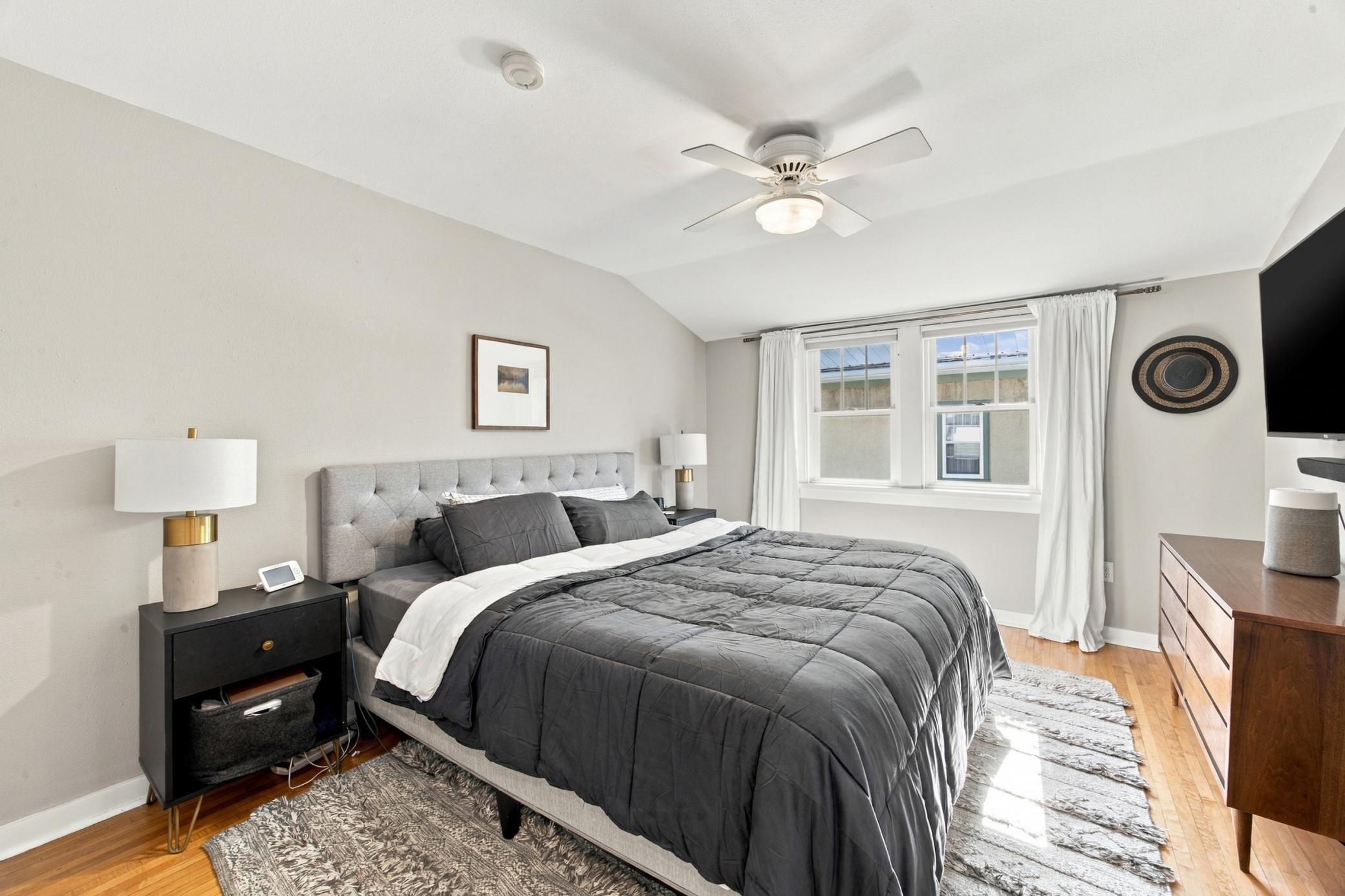 1925 single family home for sale at 1218 3rd Street N in Fargo, ND — 5 bed, 3 bath (photo 16 of 37)