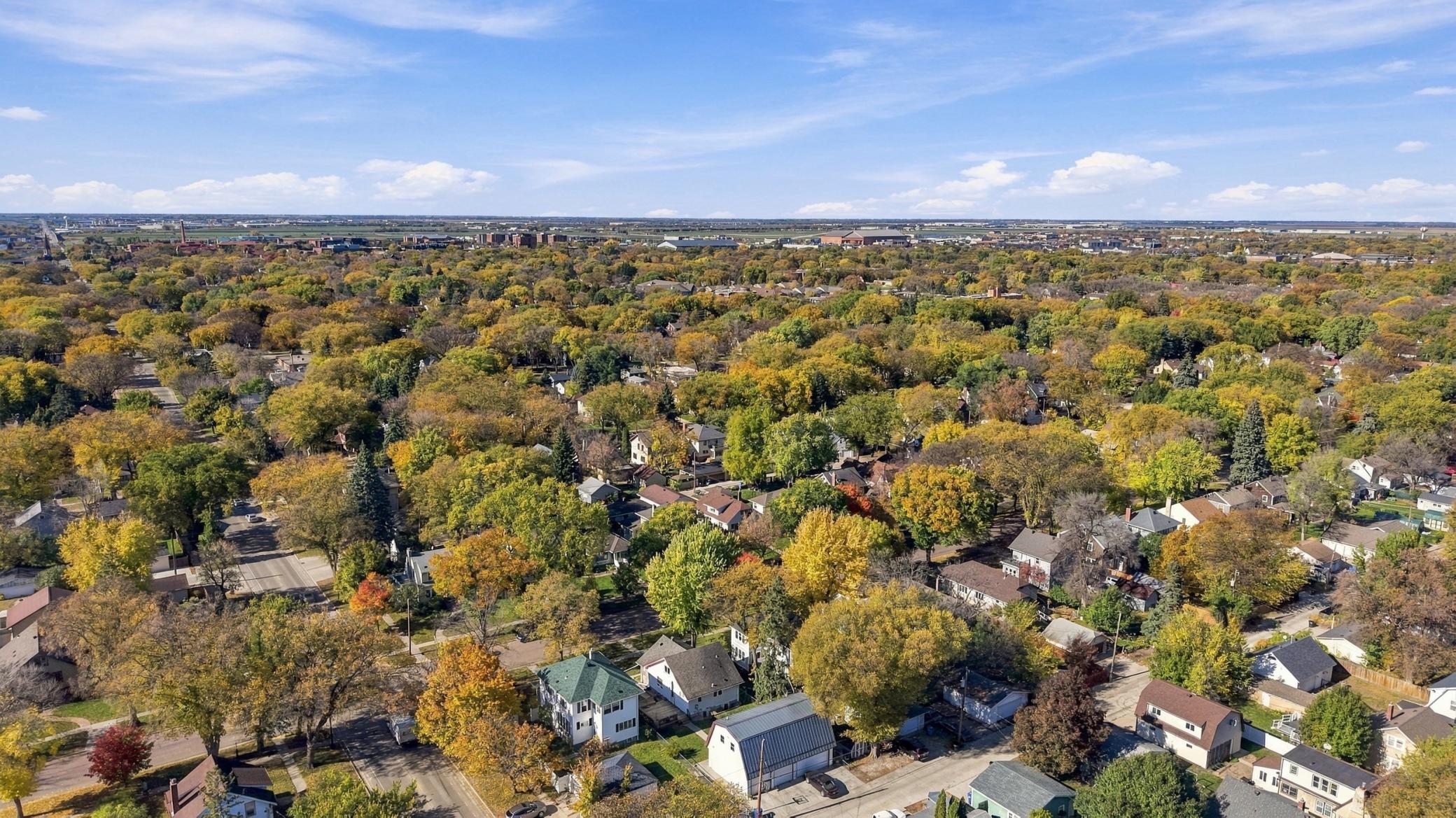 1925 single family home for sale at 1218 3rd Street N in Fargo, ND — 5 bed, 3 bath (photo 34 of 37)