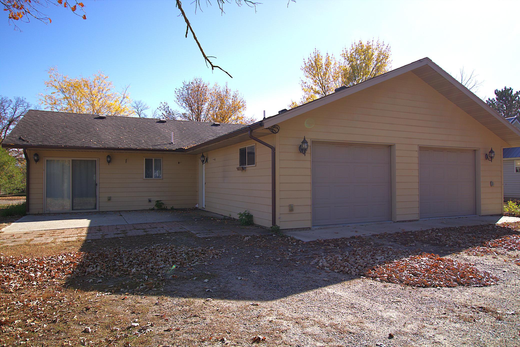 2006 single family home for sale at 501 2nd Street SW in Staples, MN — 3 bed, 2 bath