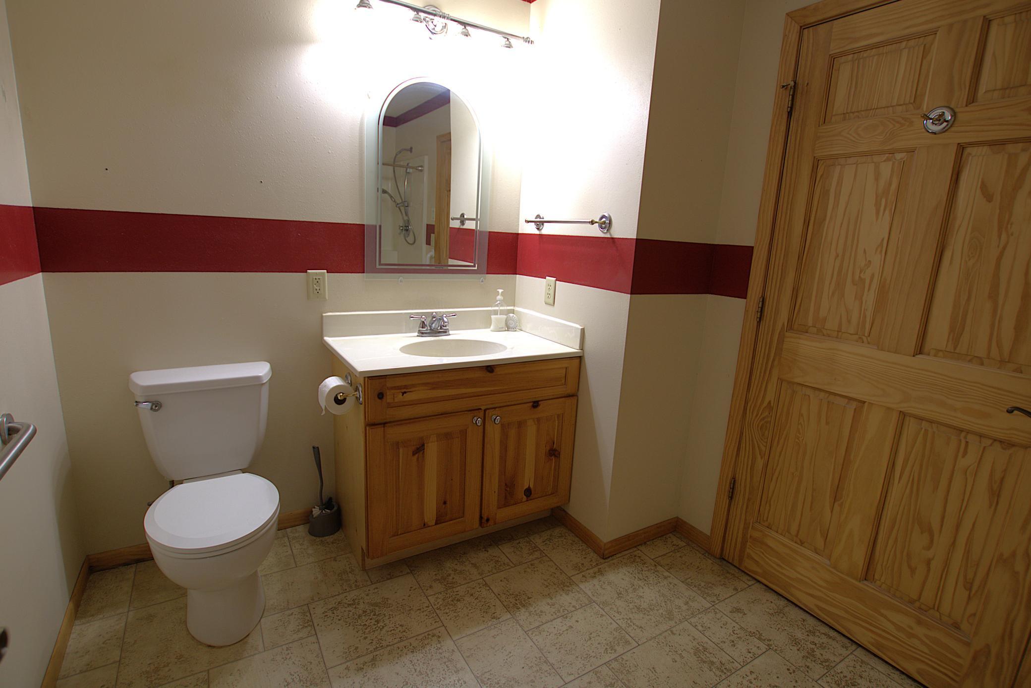 2006 single family home for sale at 501 2nd Street SW in Staples, MN — 3 bed, 2 bath (photo 16 of 27)