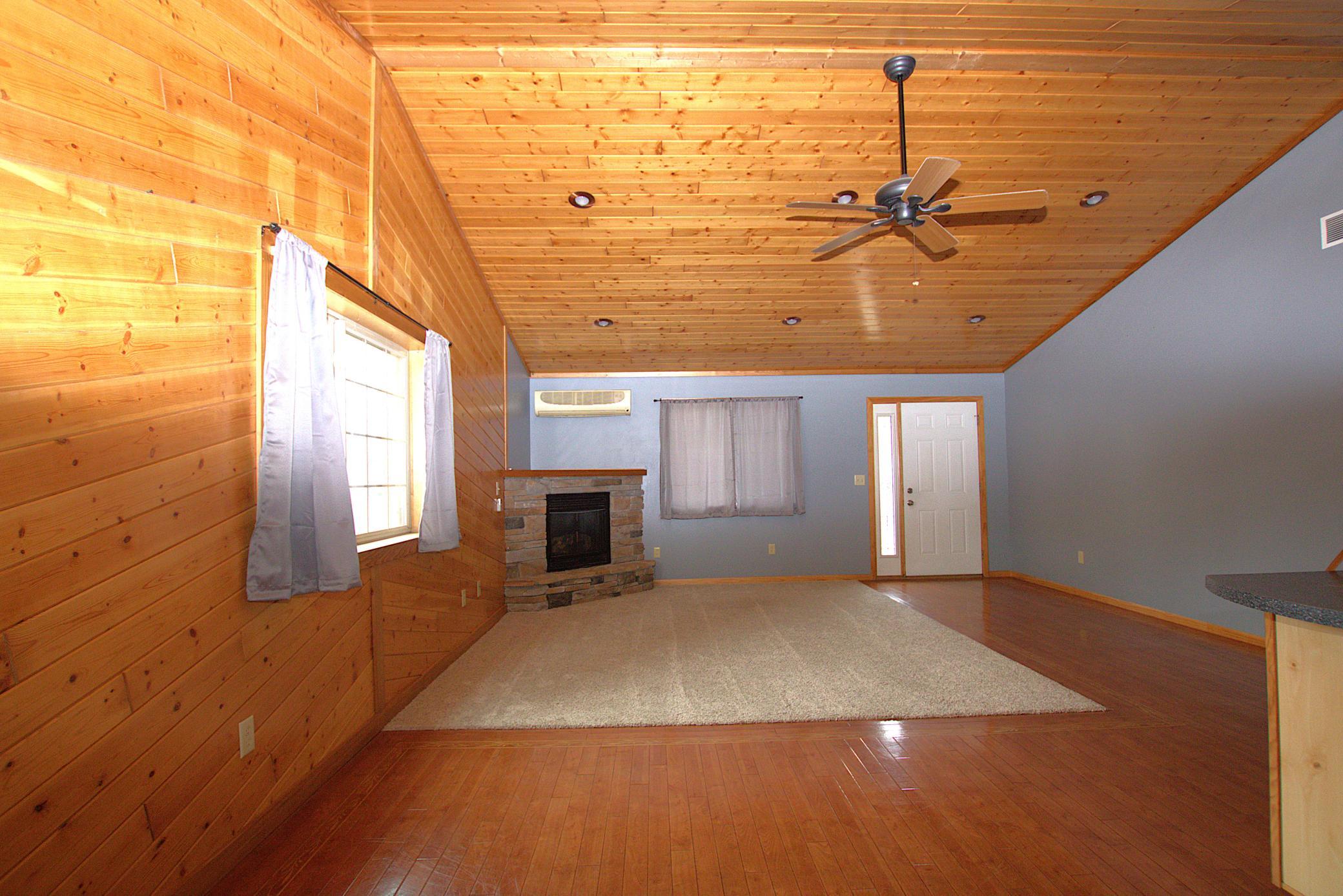2006 single family home for sale at 501 2nd Street SW in Staples, MN — 3 bed, 2 bath (photo 9 of 27)