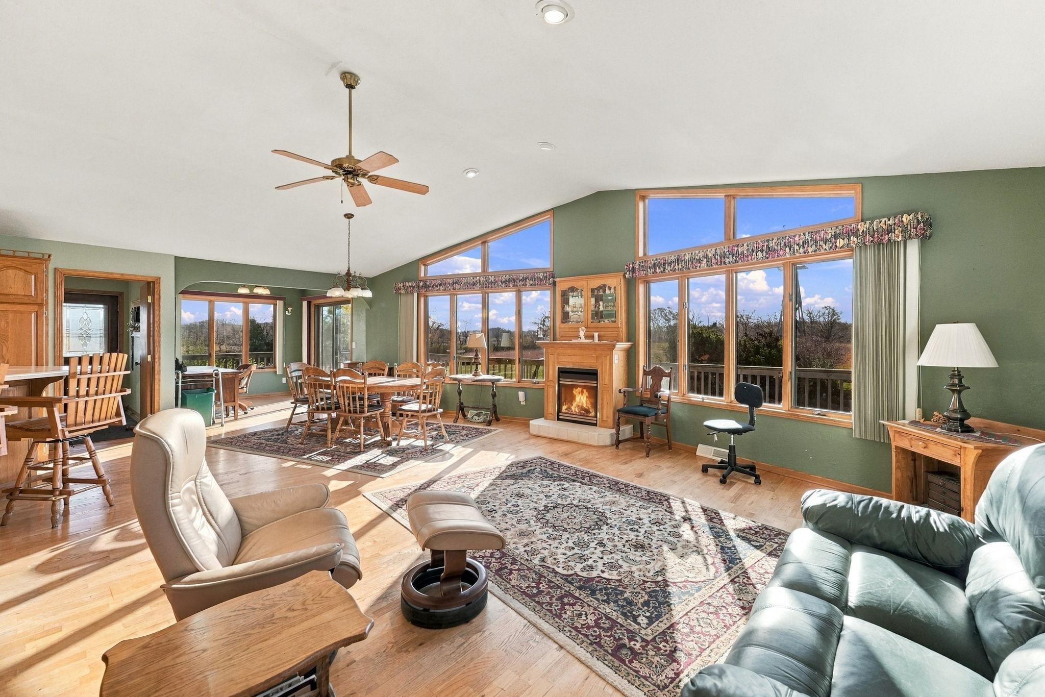 1995 single family home for sale at 12946 151st Avenue in Sauk Centre, MN — 3 bed, 3 bath (photo 13 of 53)