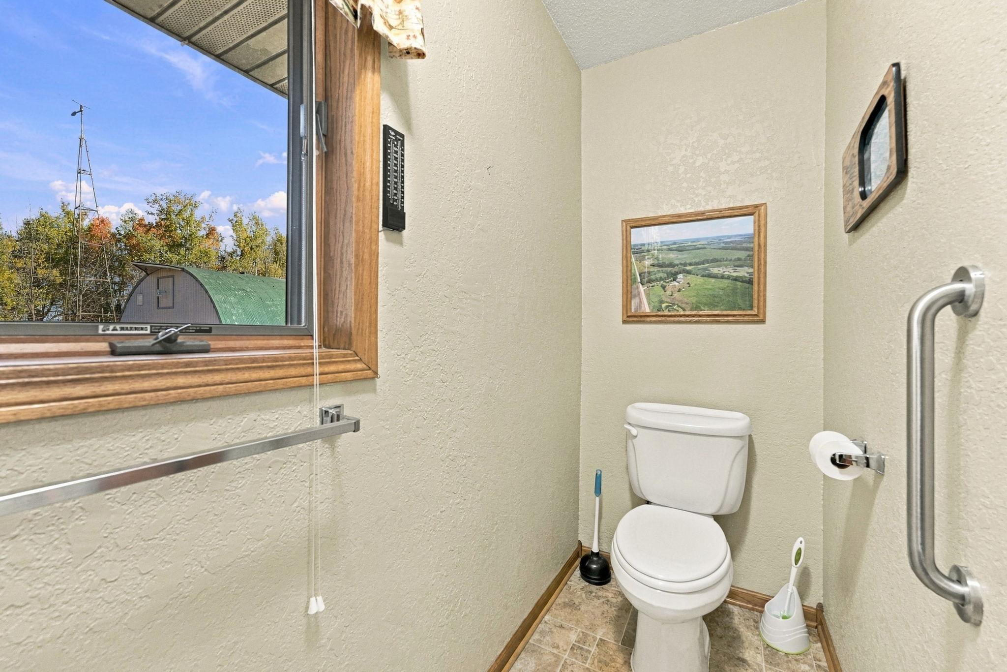 1995 single family home for sale at 12946 151st Avenue in Sauk Centre, MN — 3 bed, 3 bath (photo 28 of 53)
