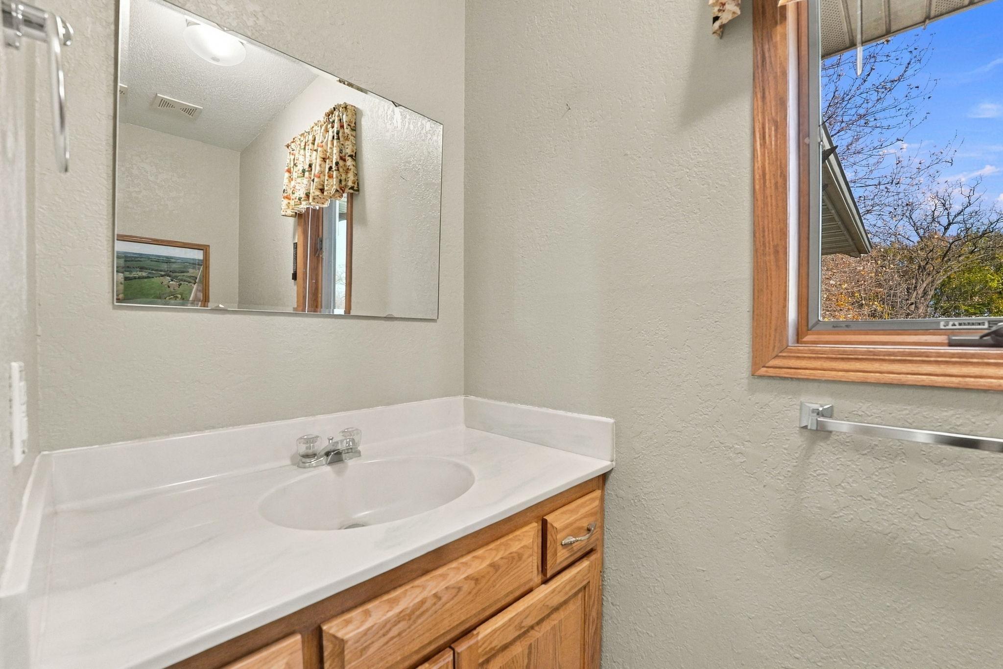 1995 single family home for sale at 12946 151st Avenue in Sauk Centre, MN — 3 bed, 3 bath (photo 29 of 53)